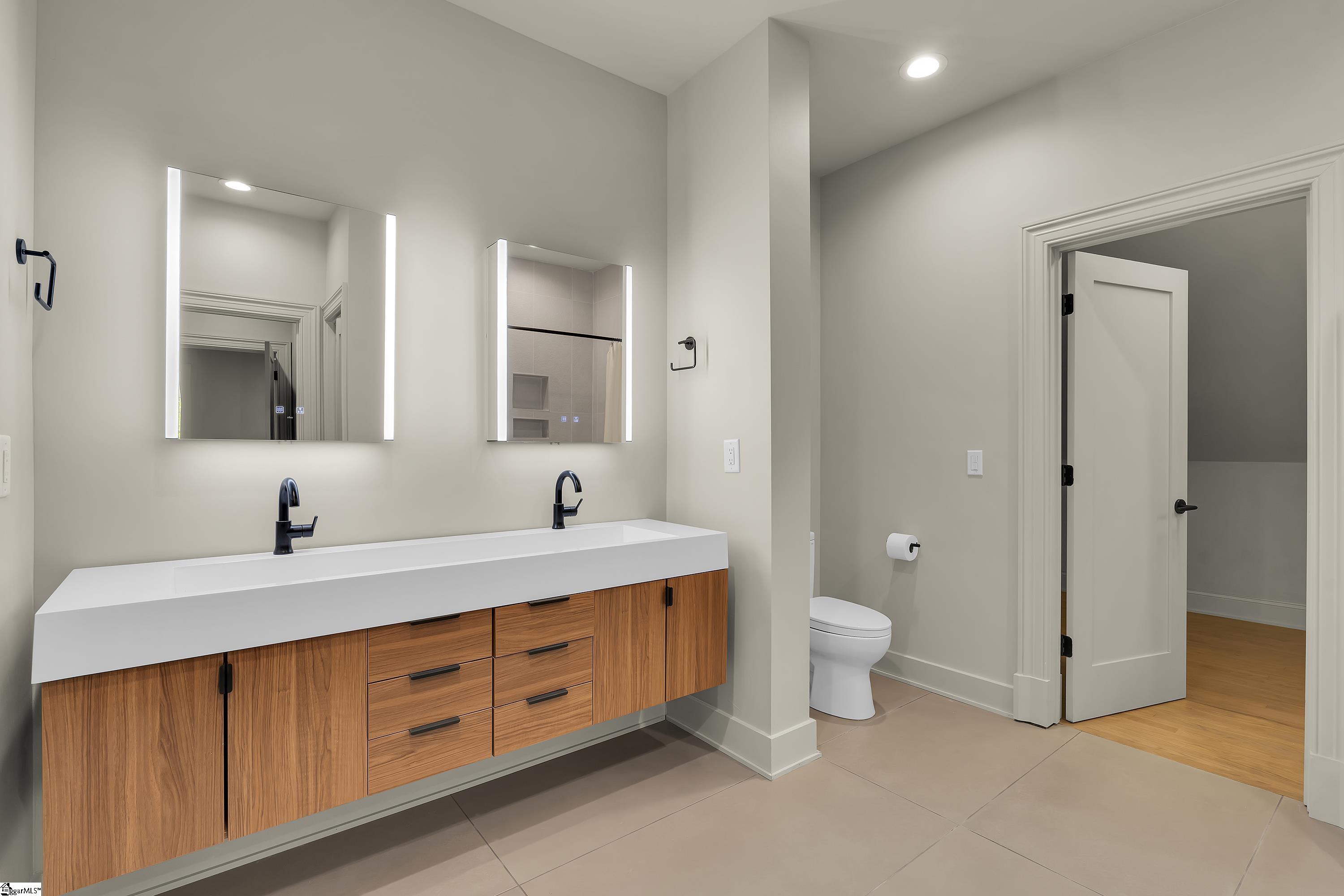 623 N Main Street Unit 1