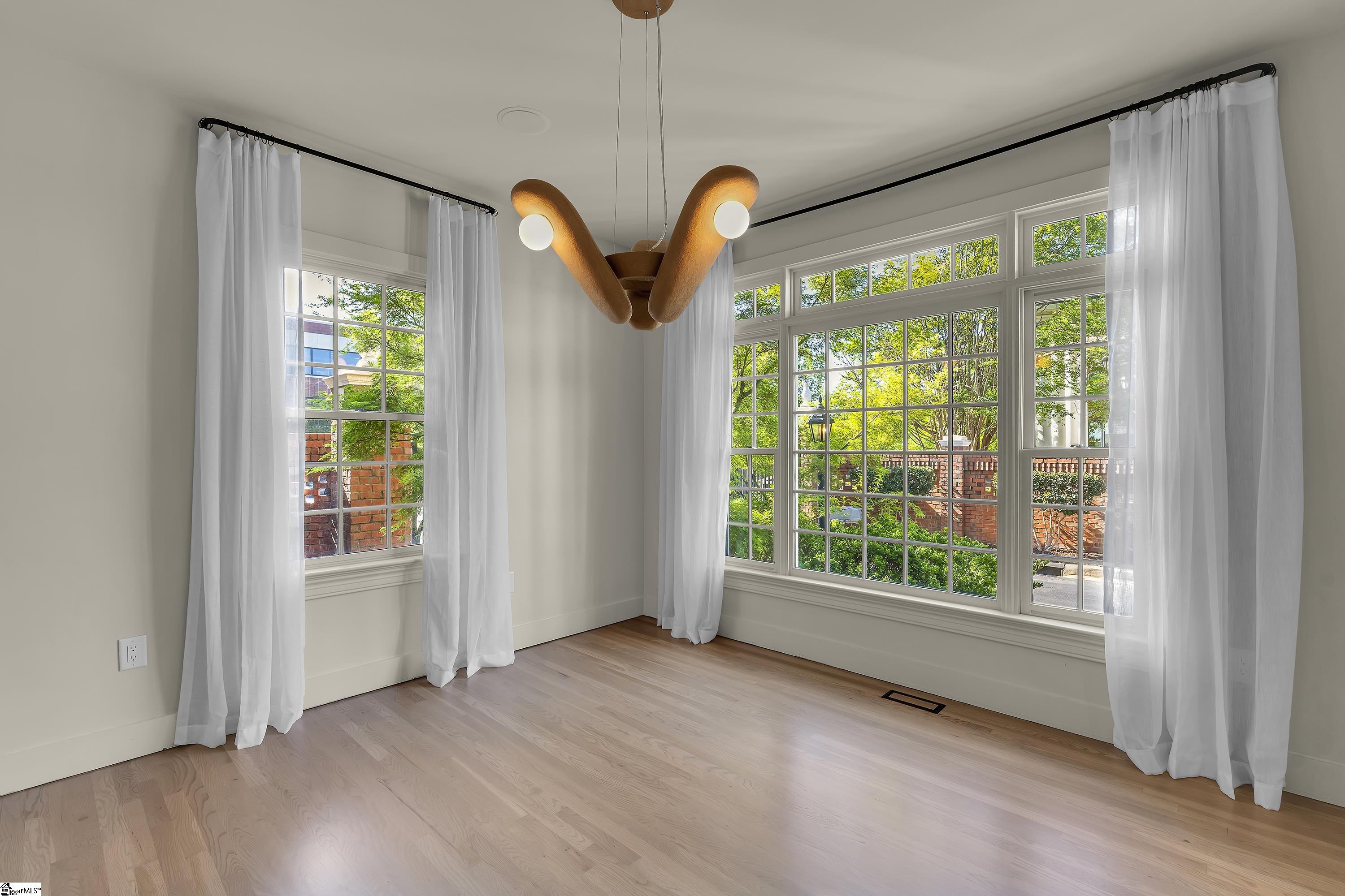 623 N Main Street Unit 1