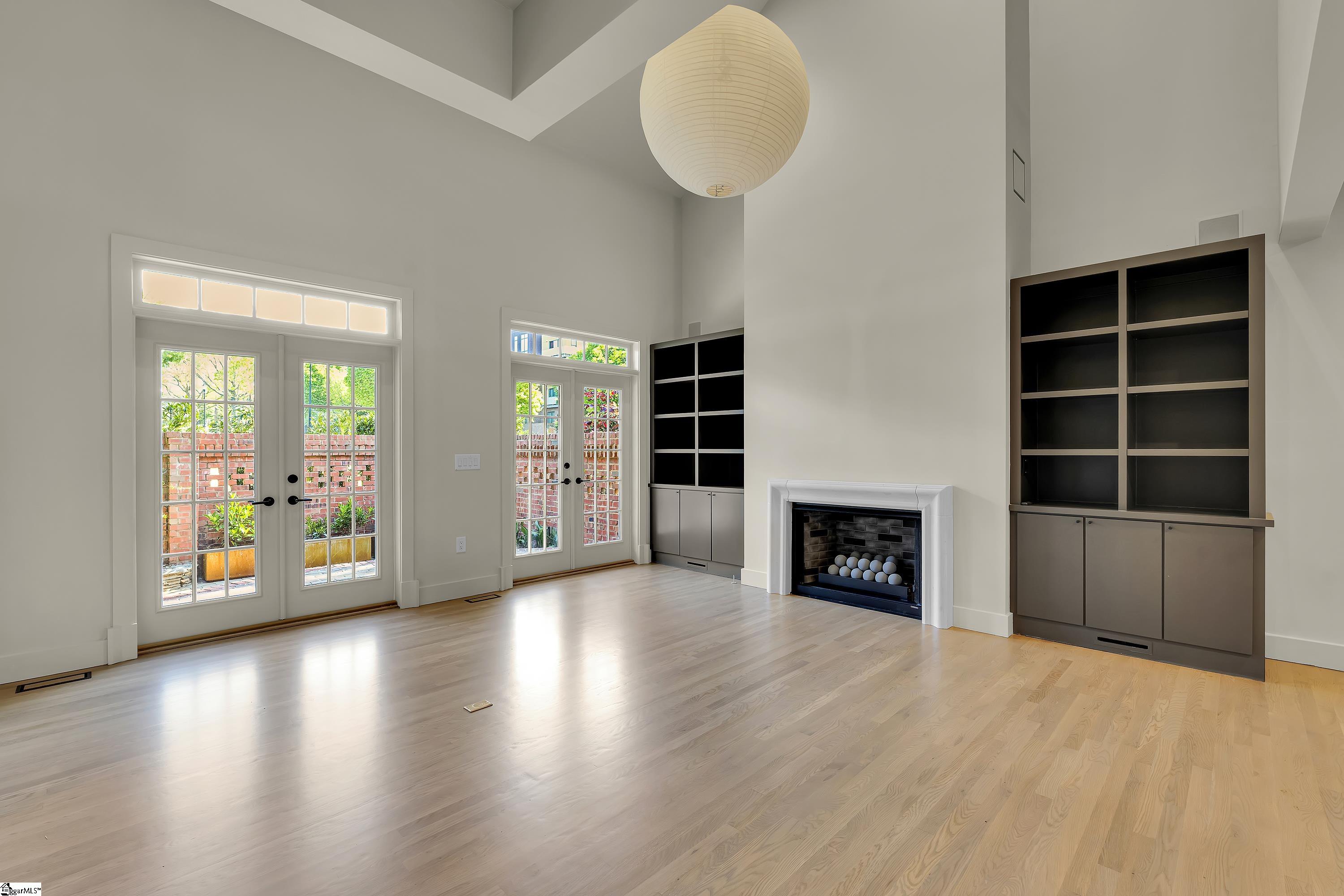 623 N Main Street Unit 1