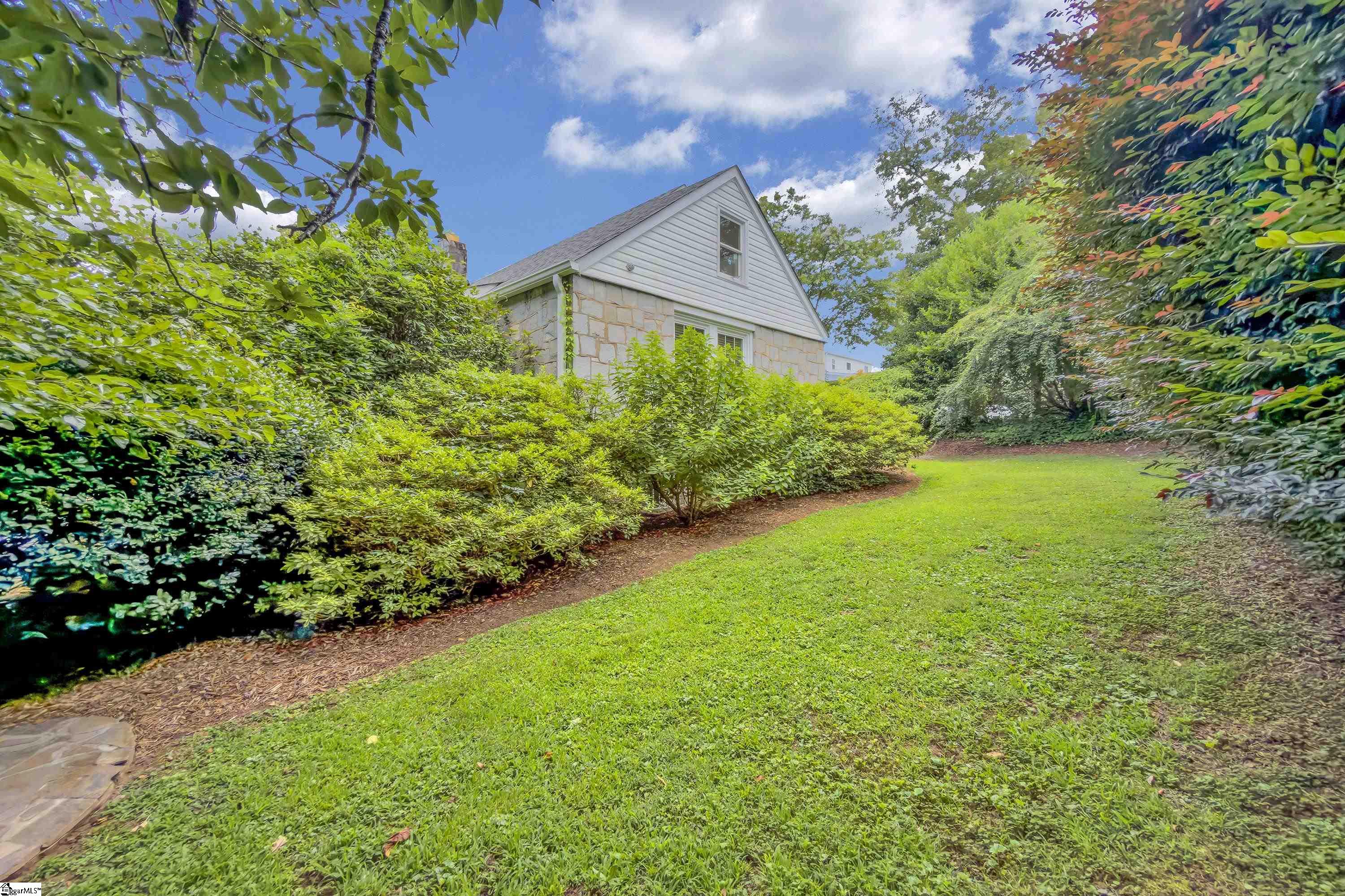 47 Douglas Drive