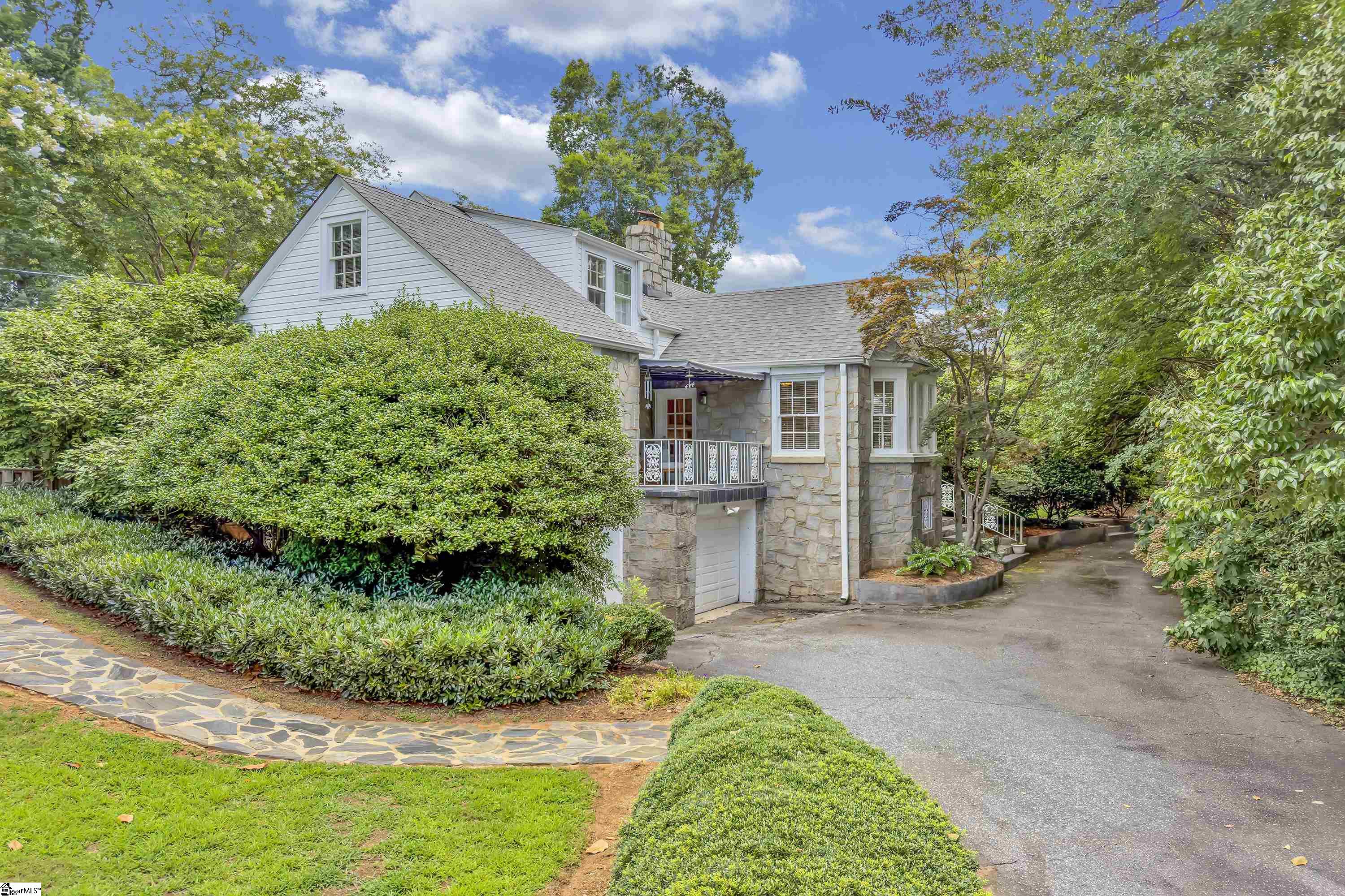 47 Douglas Drive