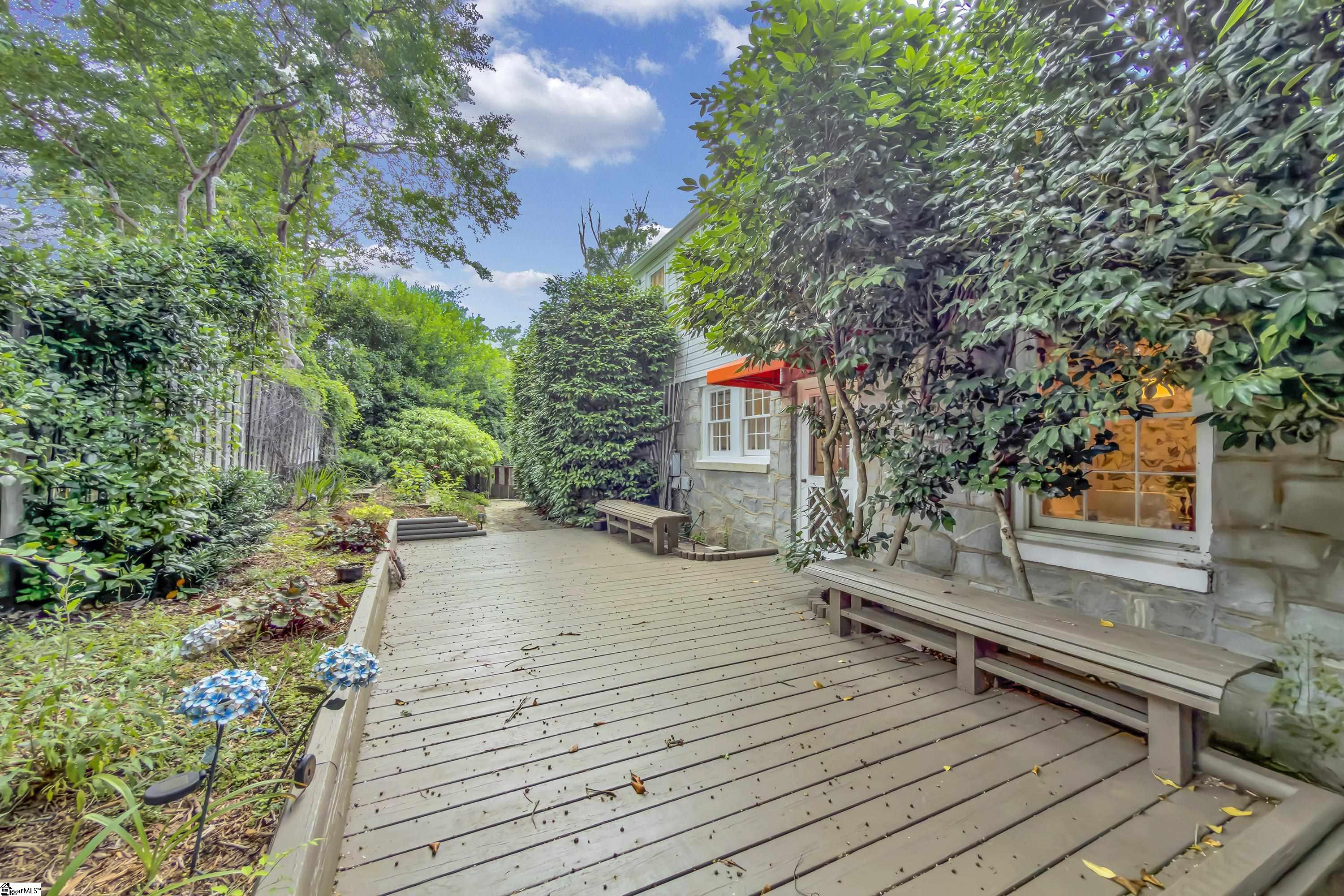 47 Douglas Drive