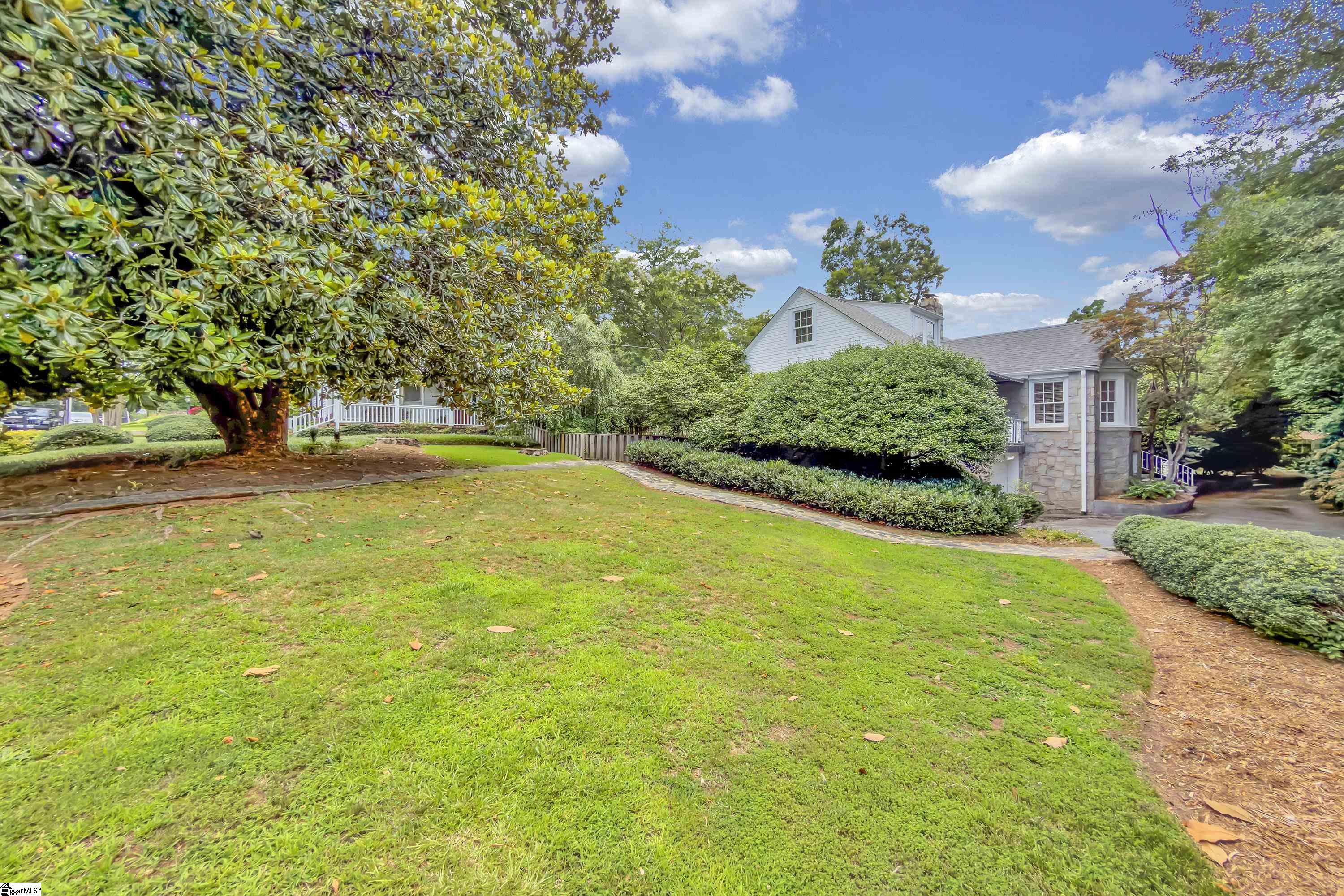 47 Douglas Drive