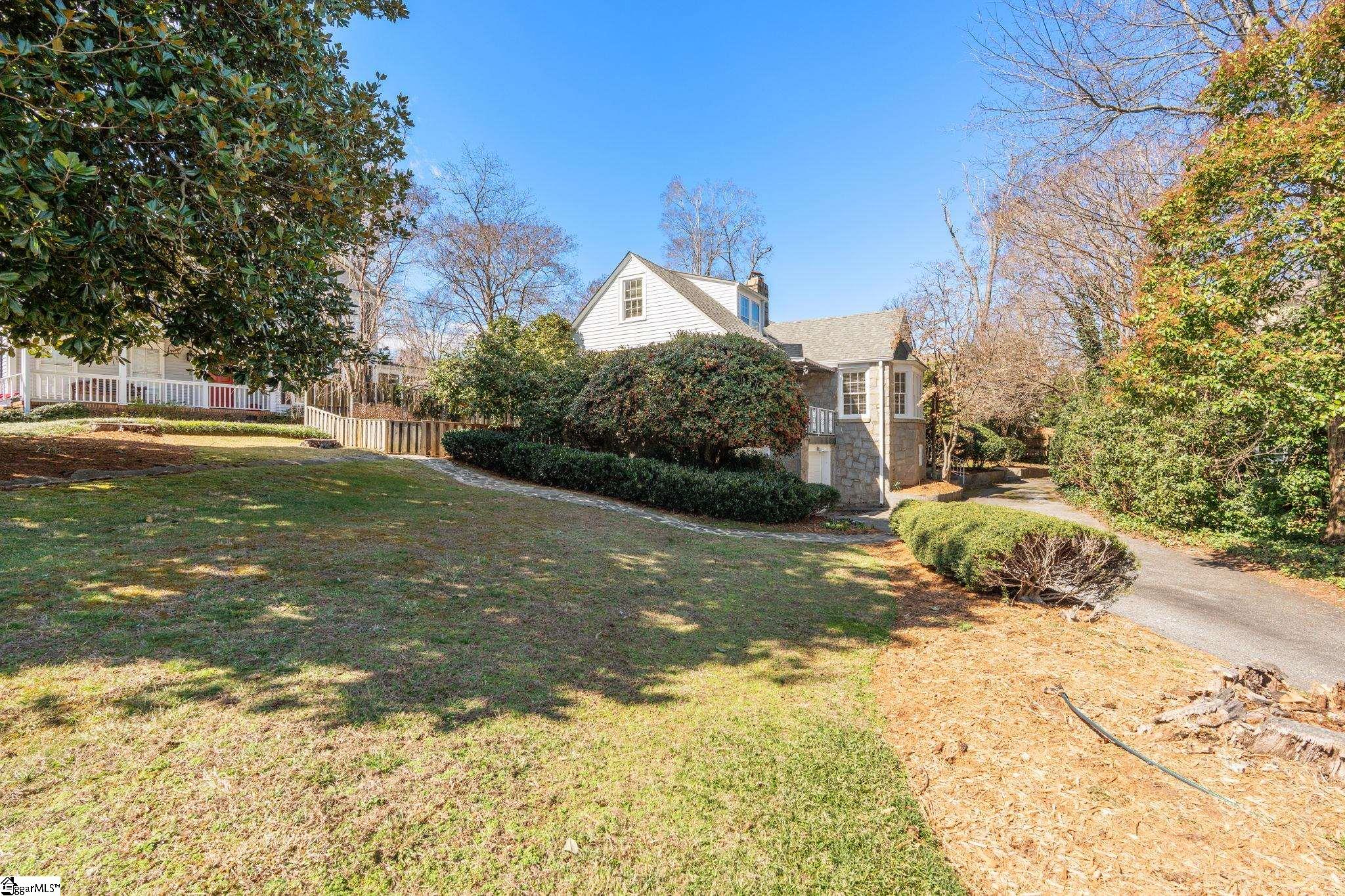 47 Douglas Drive