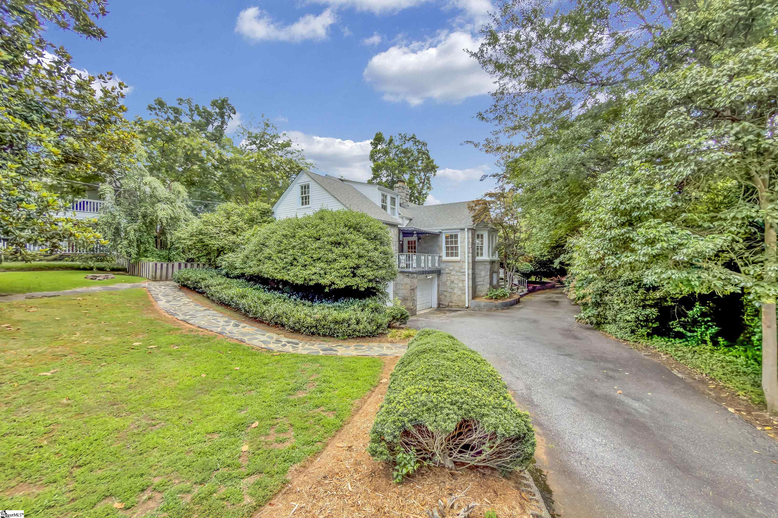 47 Douglas Drive