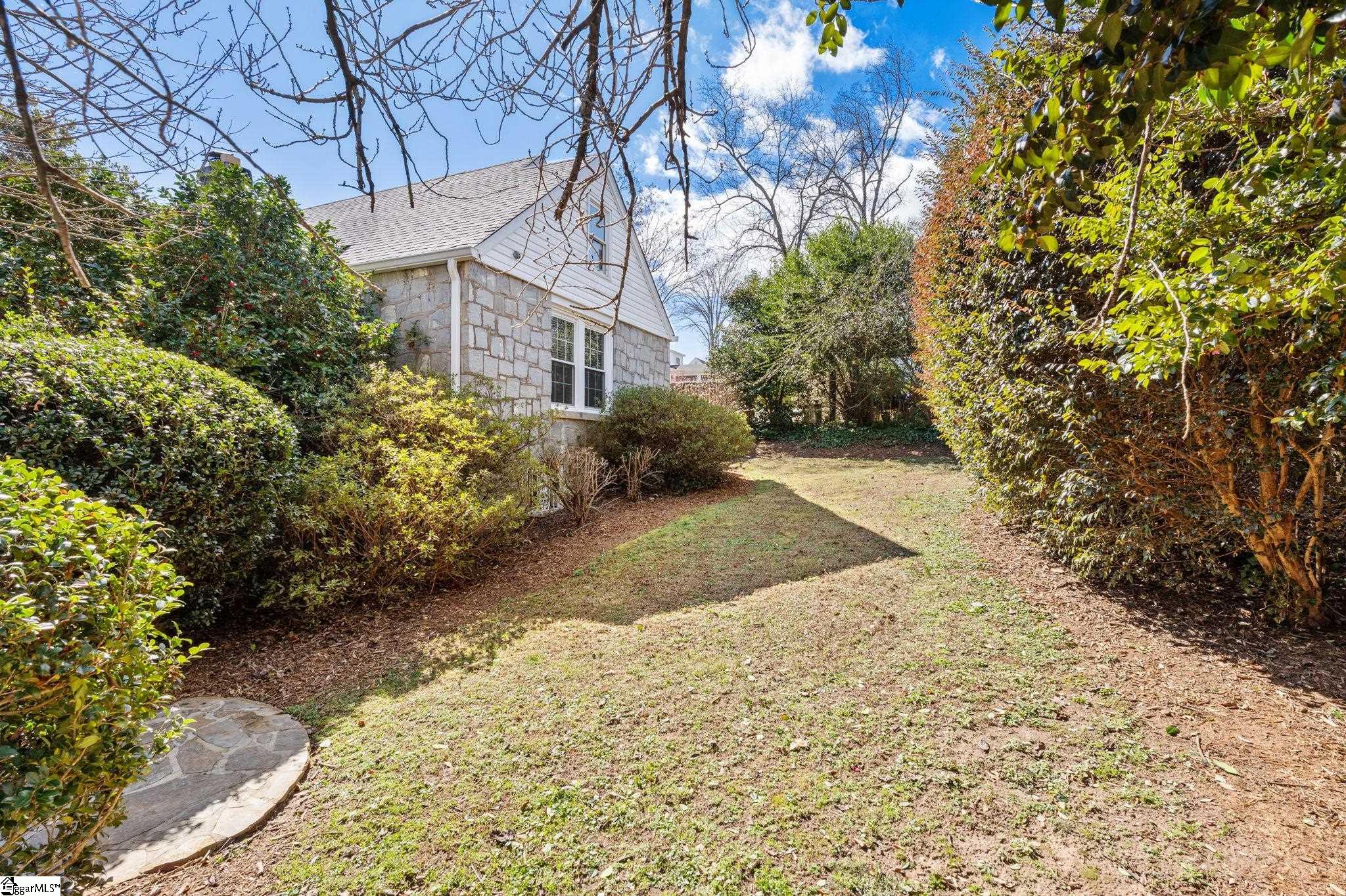 47 Douglas Drive