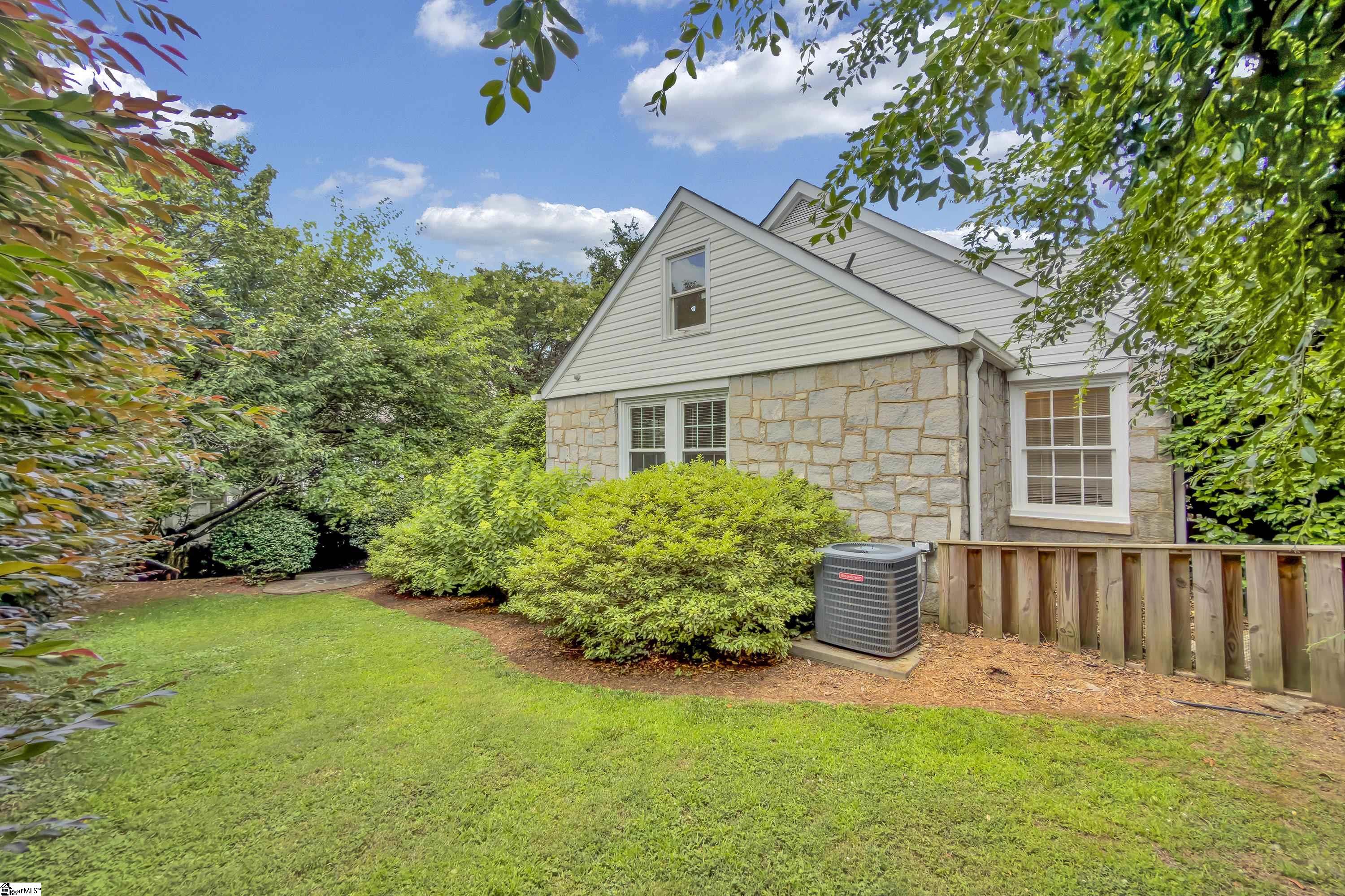 47 Douglas Drive