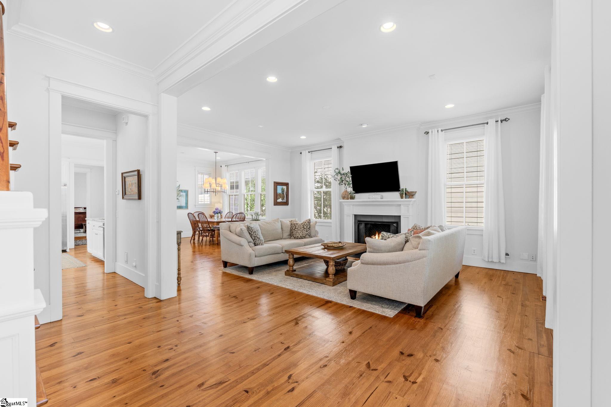 17 Hollingsworth Drive