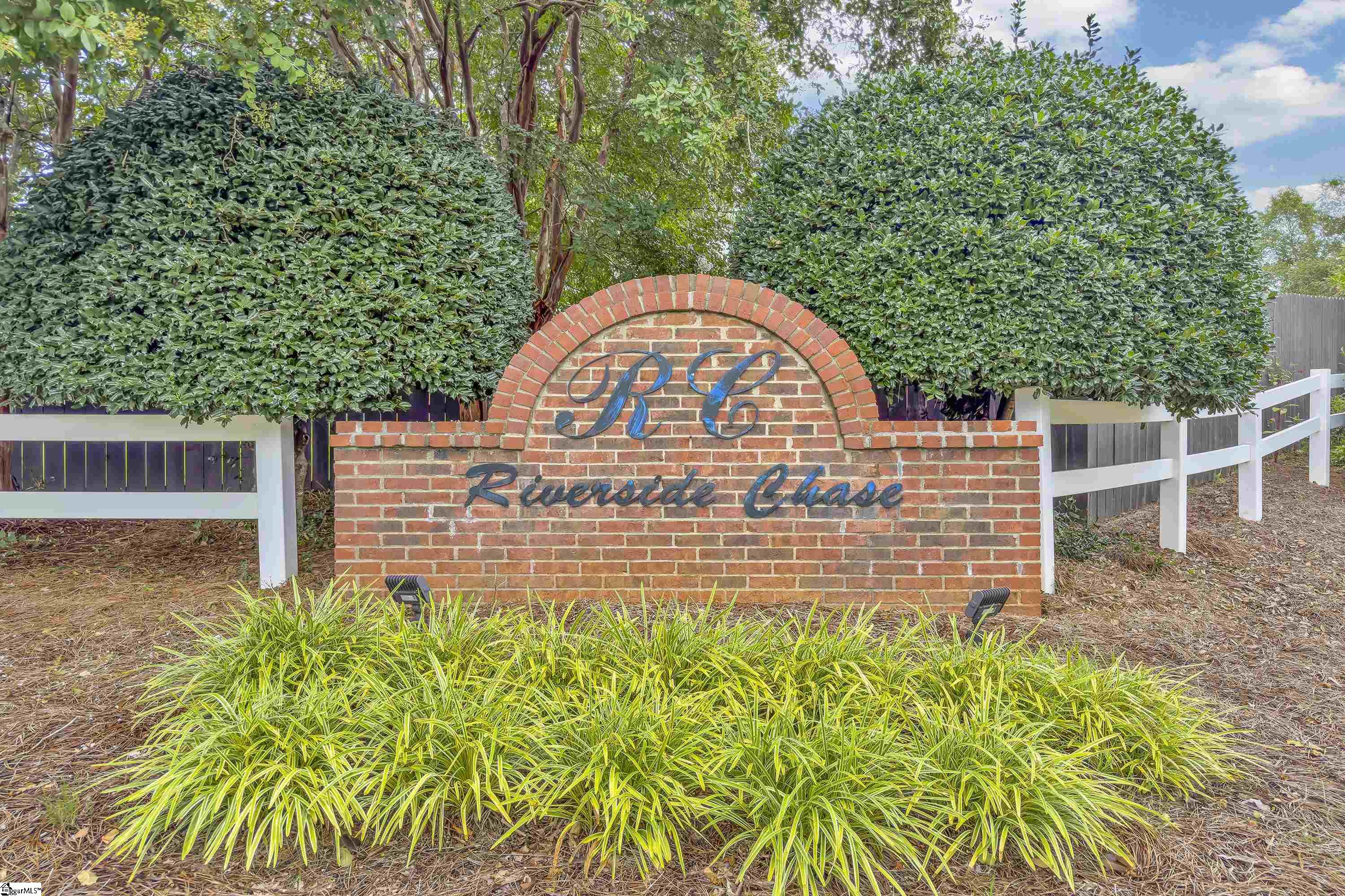 420 Riverside Chase Circle