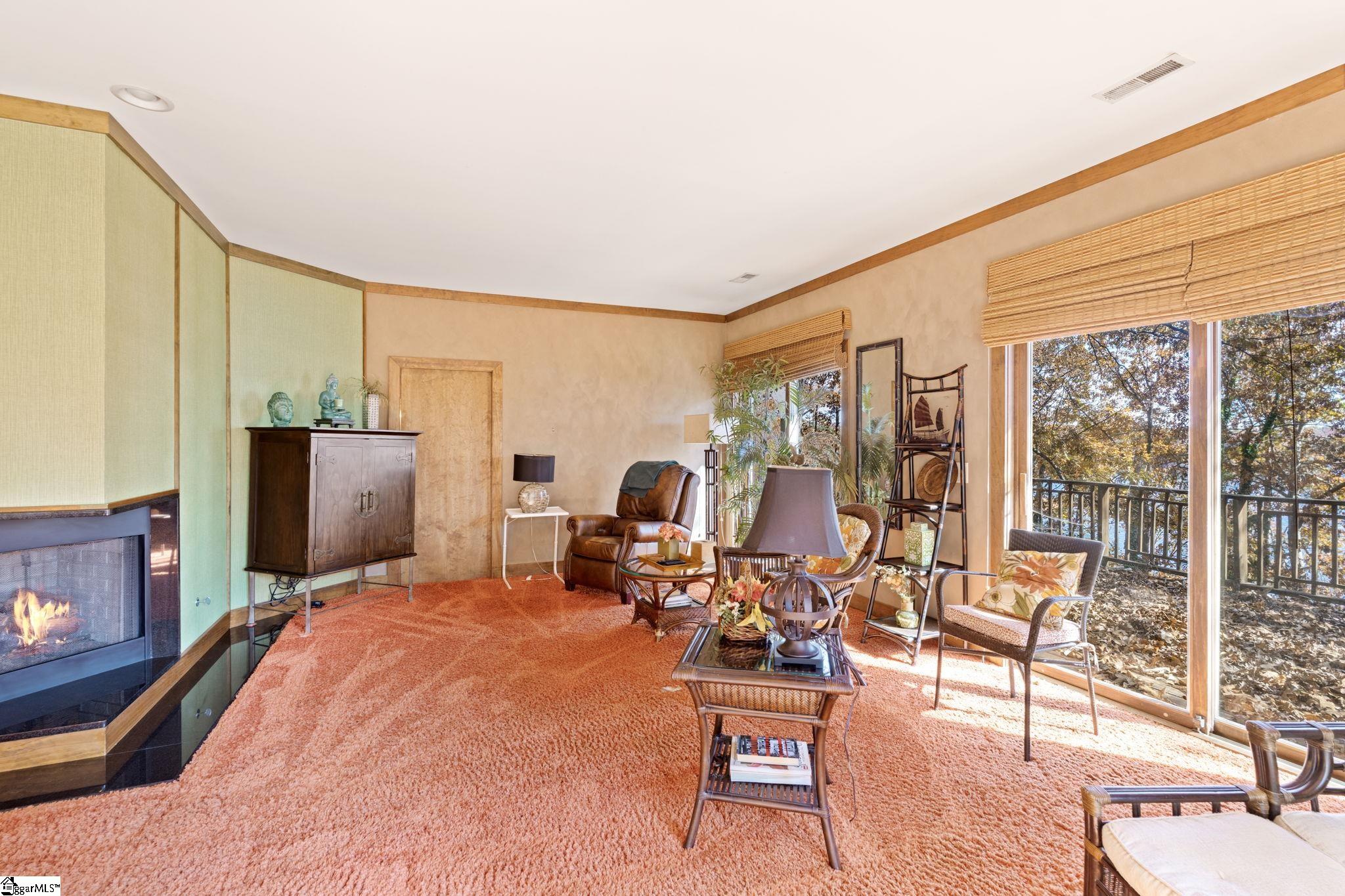 231 Perry Circle