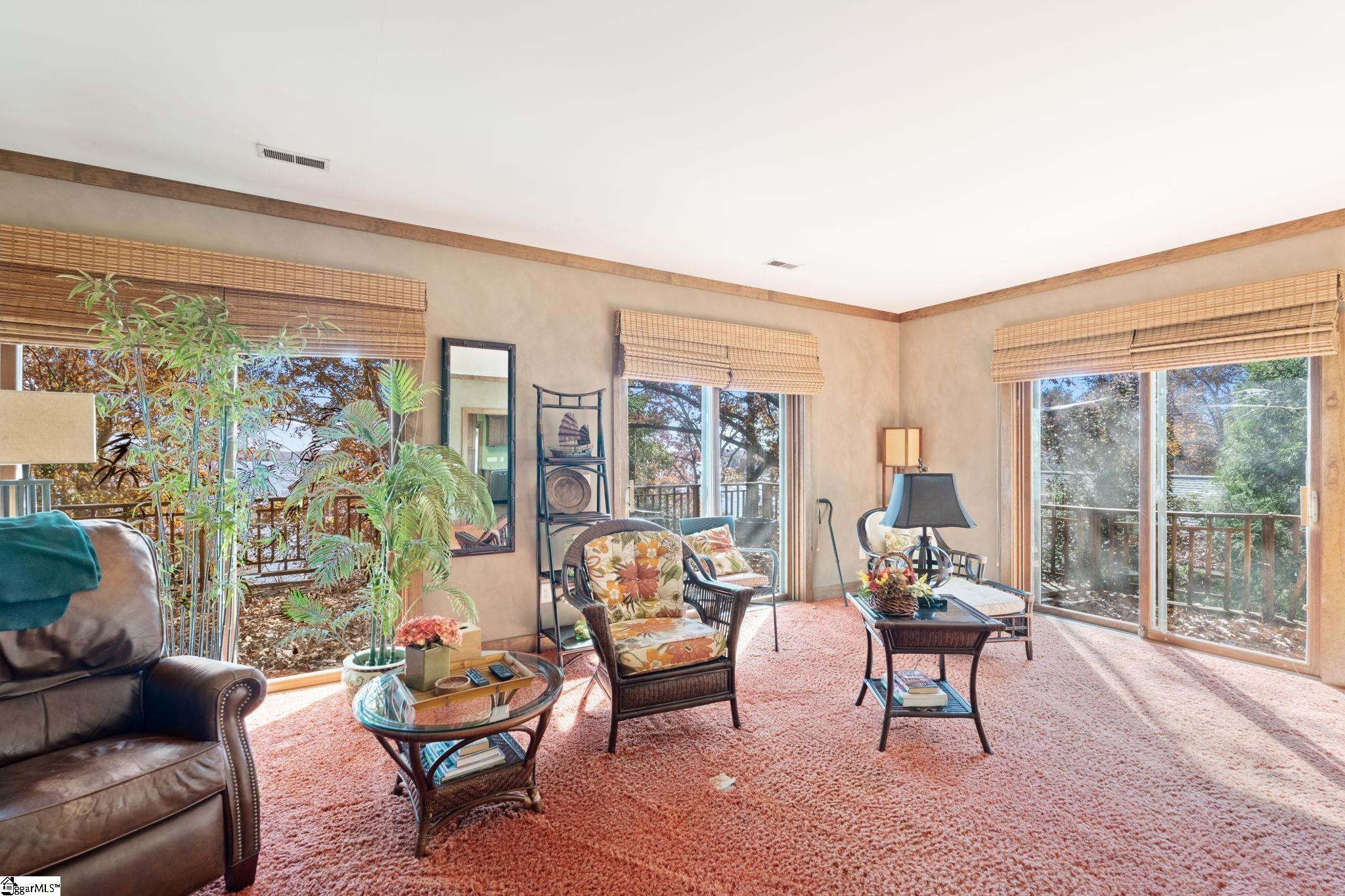 231 Perry Circle