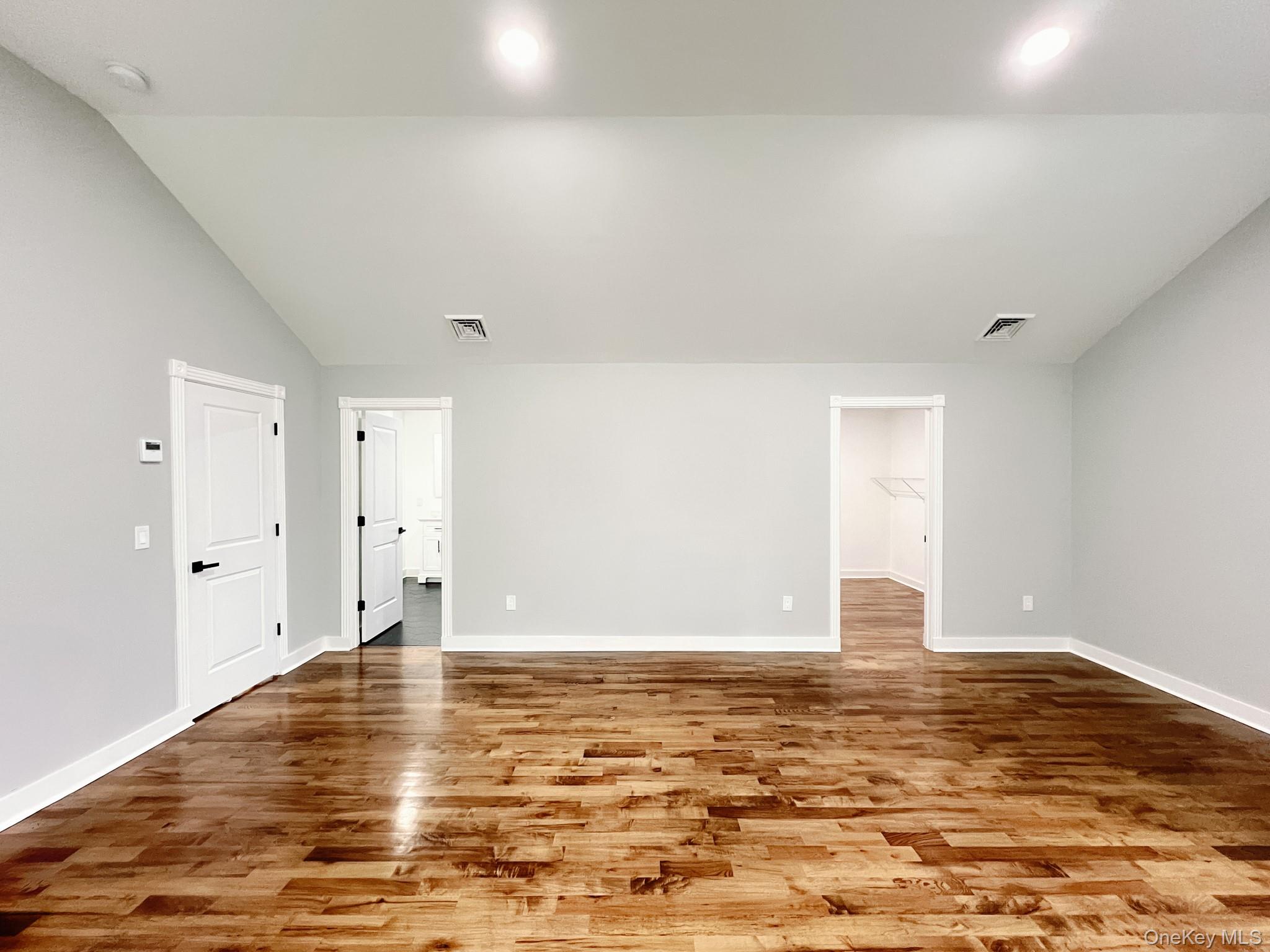 82 Hampton Road