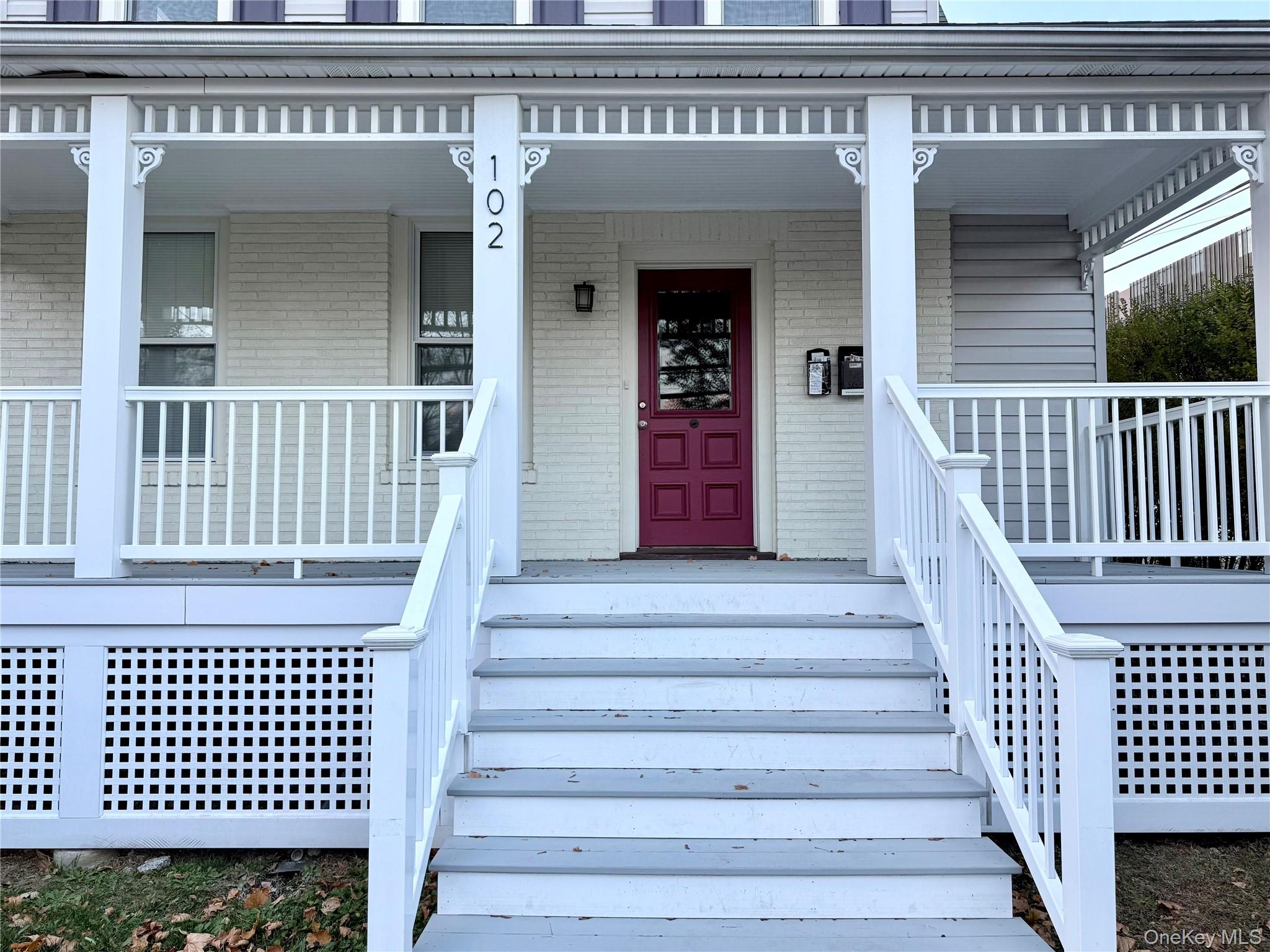 102 N Midland Avenue Unit: 2