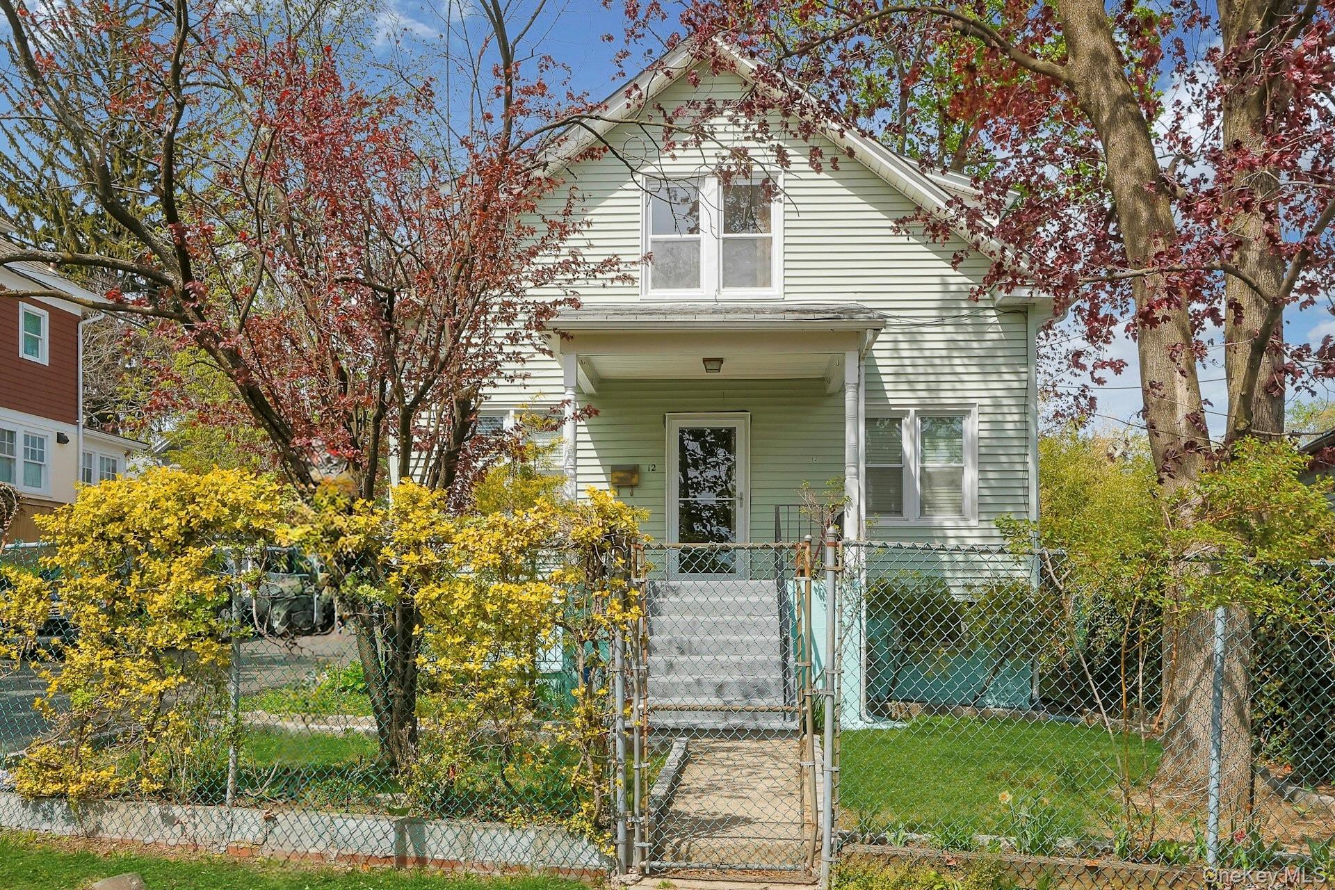 12 E Catherine Street