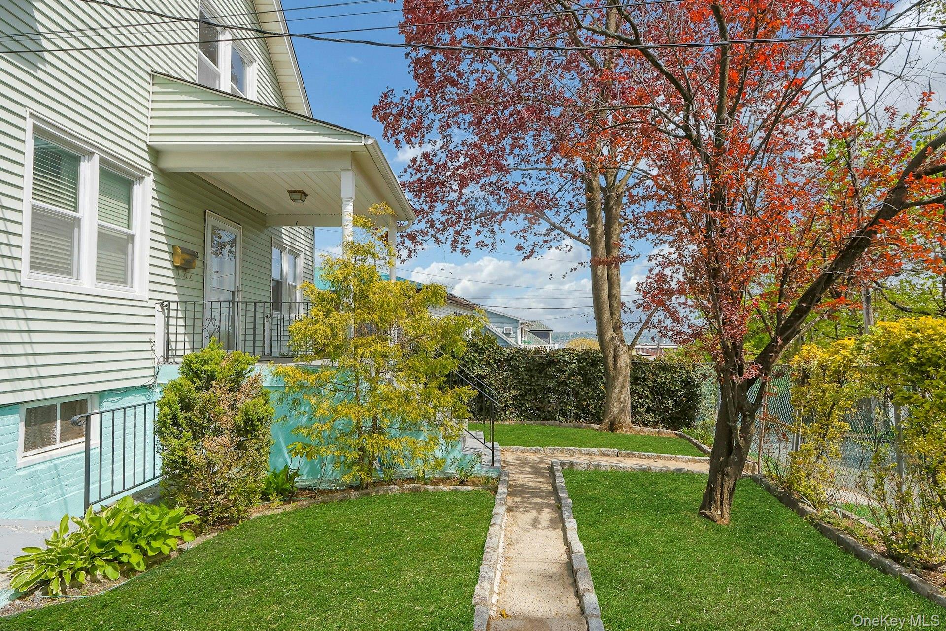 12 E Catherine Street