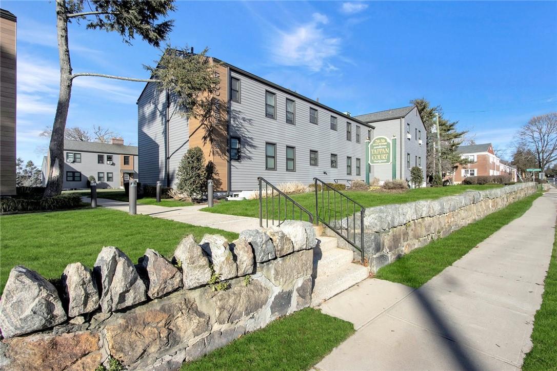 12 Tappan Landing Road Unit: 52B