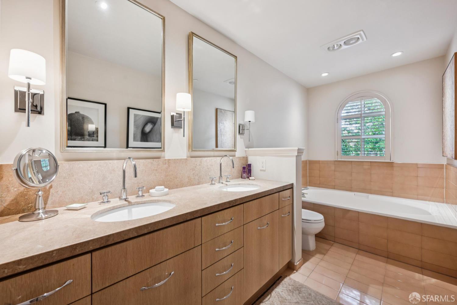 1150 Lombard Street # 28