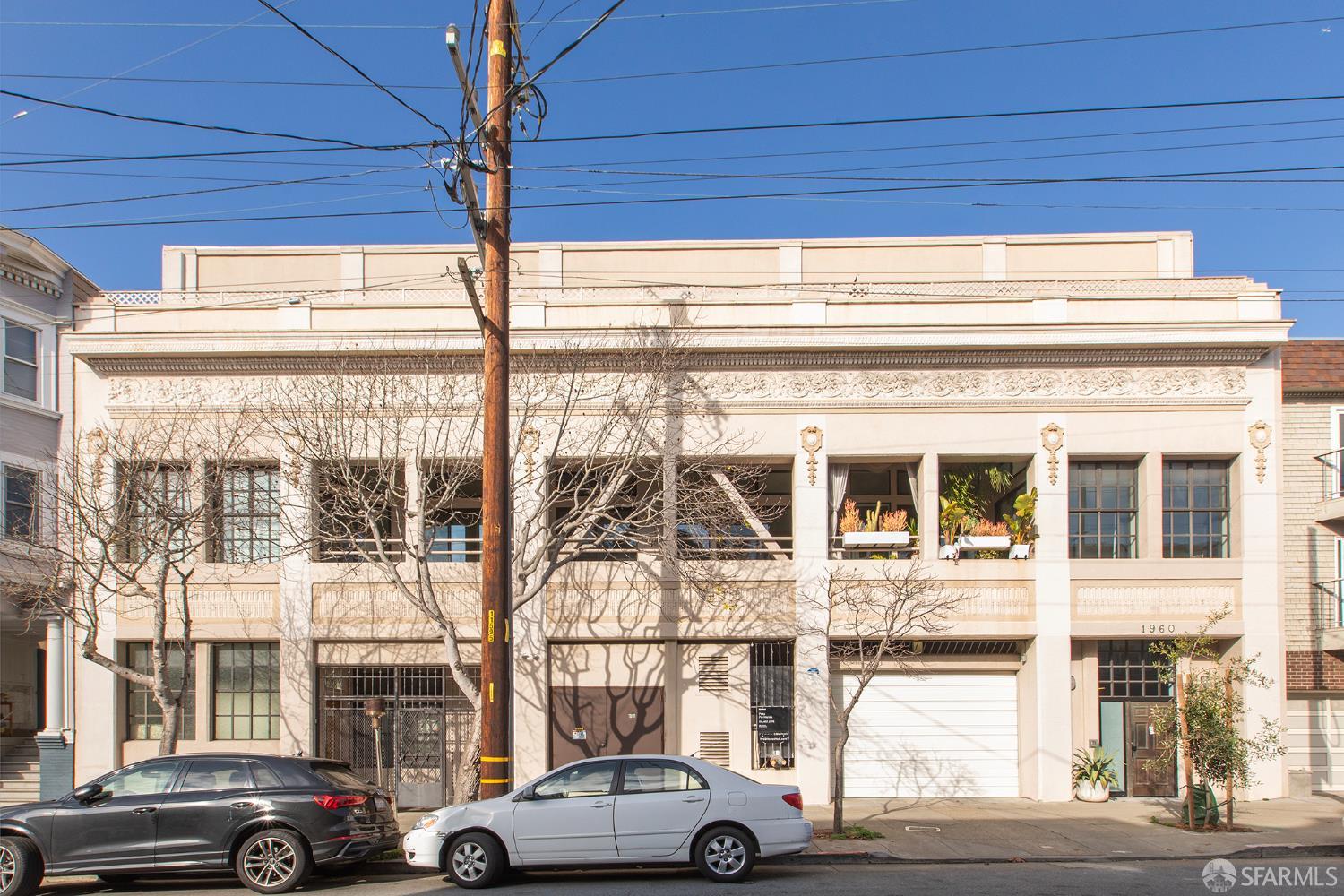 1960 Hayes Street # 13