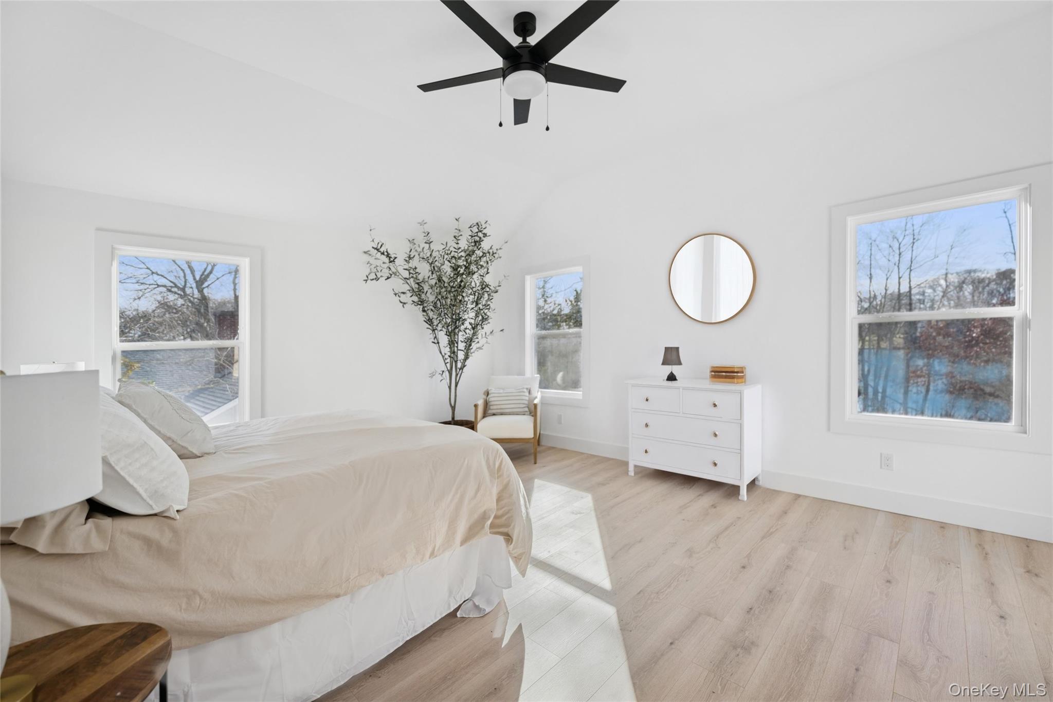 909 Ostrander Avenue