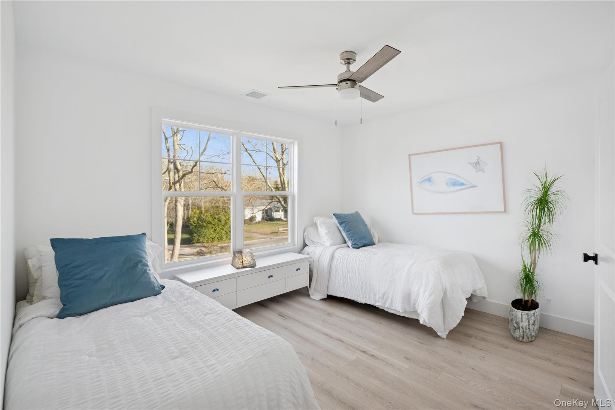 909 Ostrander Avenue