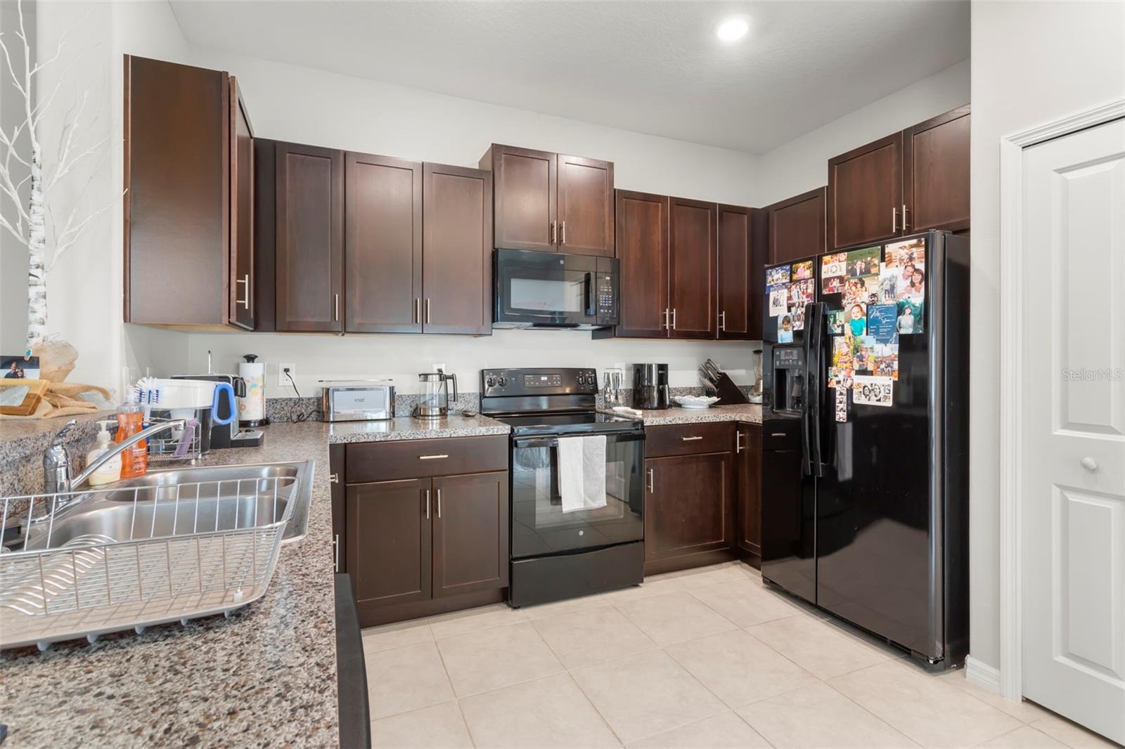 4532 GLOBE THISTLE DR