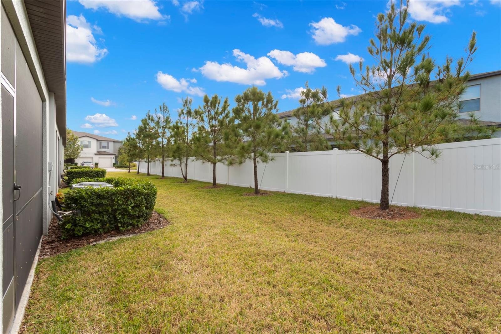 4532 GLOBE THISTLE DR