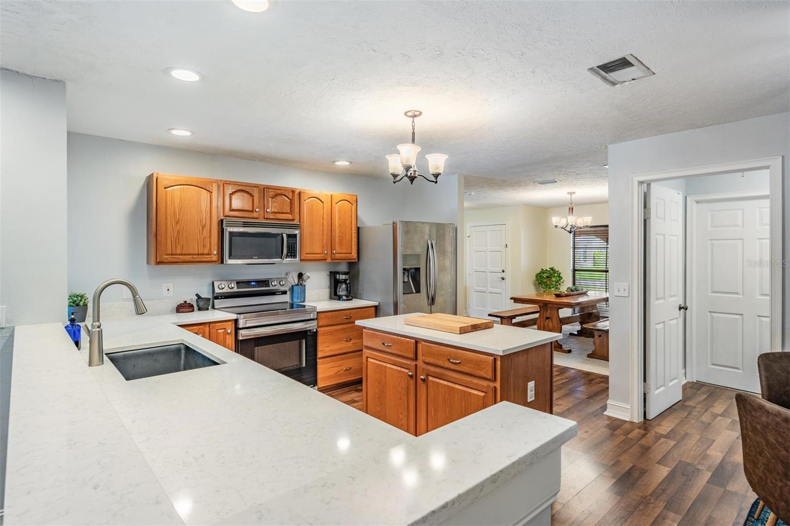 4618 LANDSCAPE DR