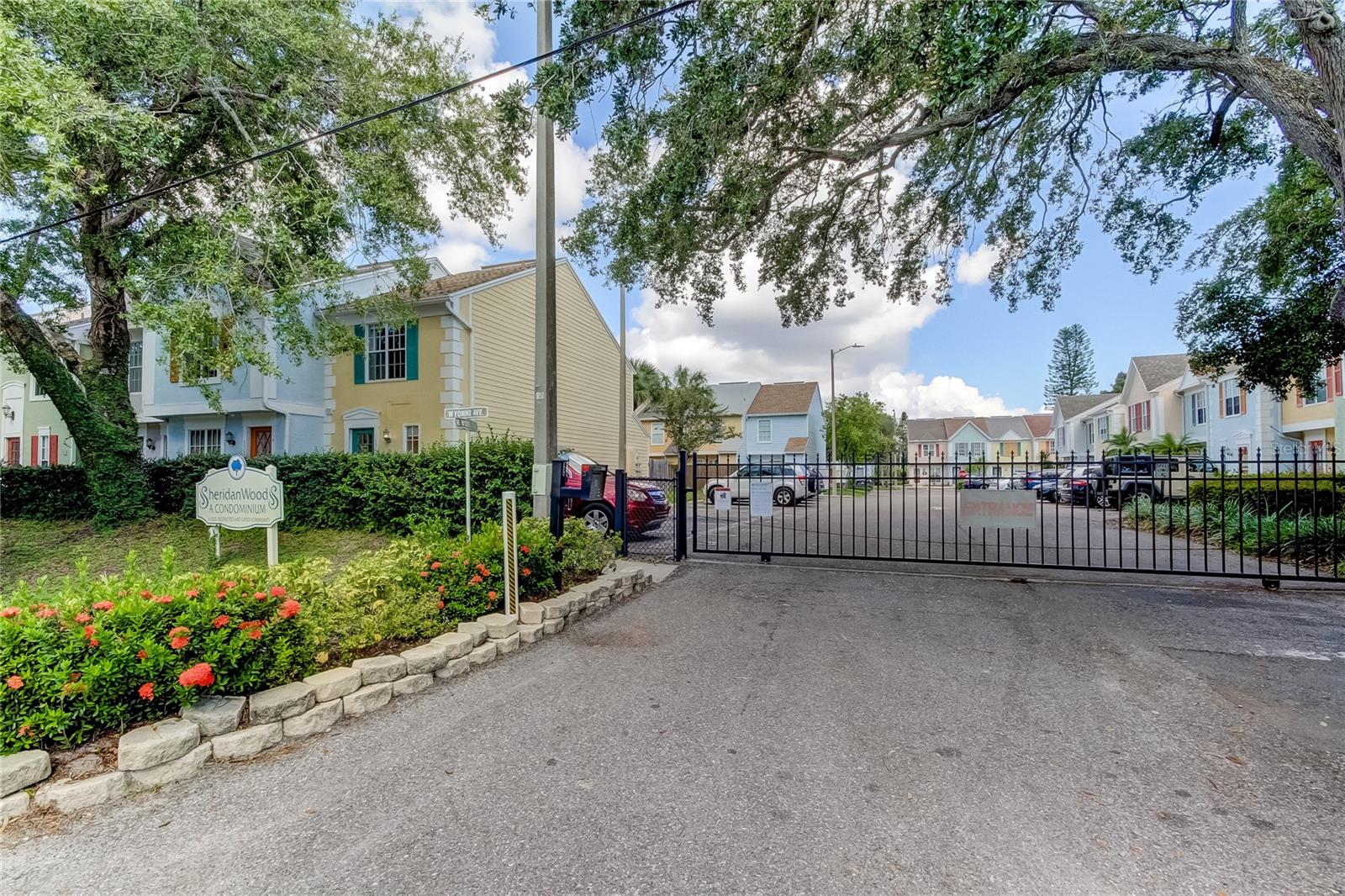3302 W WYOMING CIR #3302