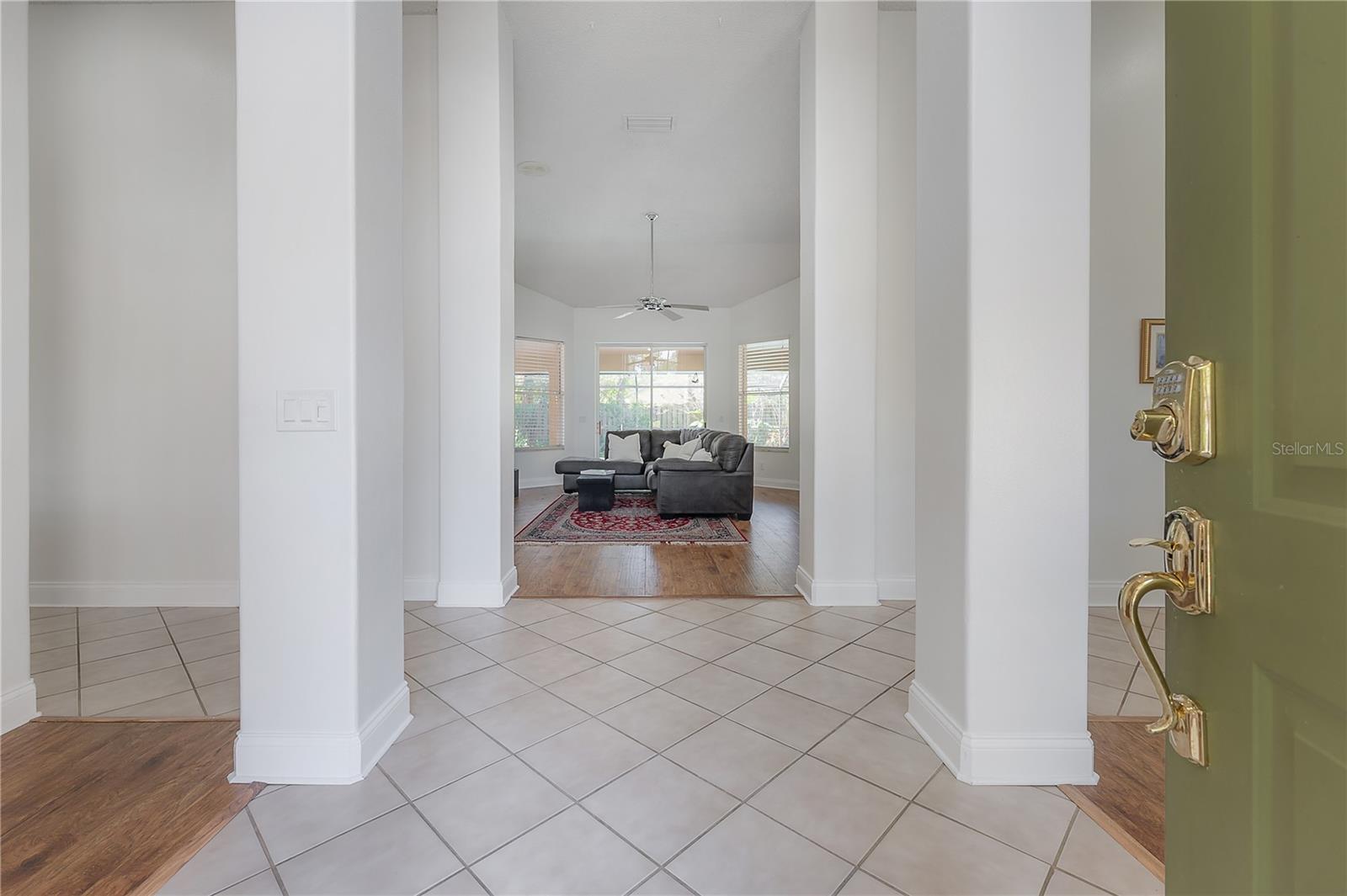 505 STRATFIELD DR