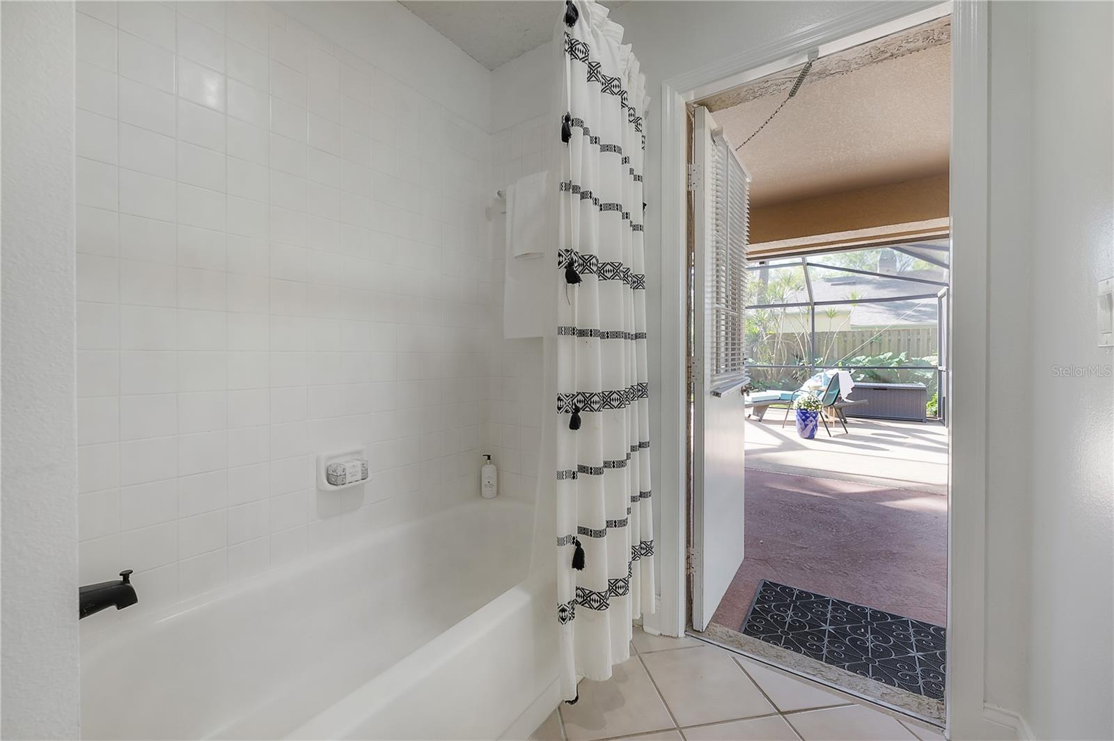505 STRATFIELD DR
