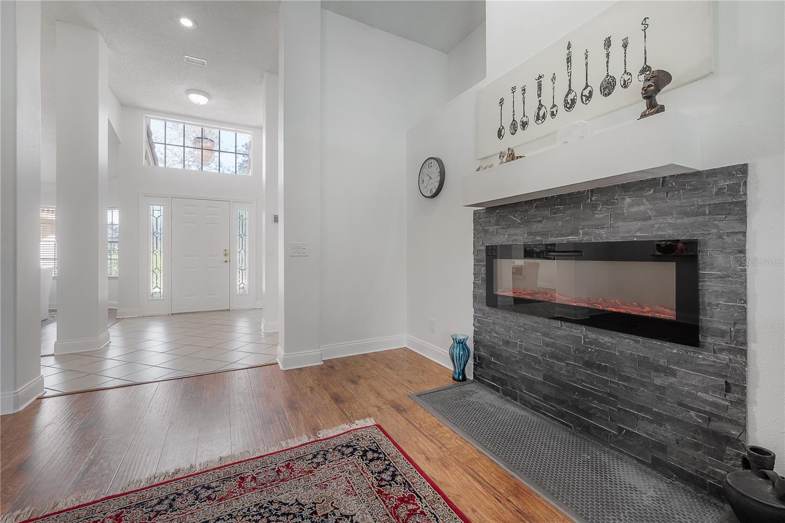 505 STRATFIELD DR