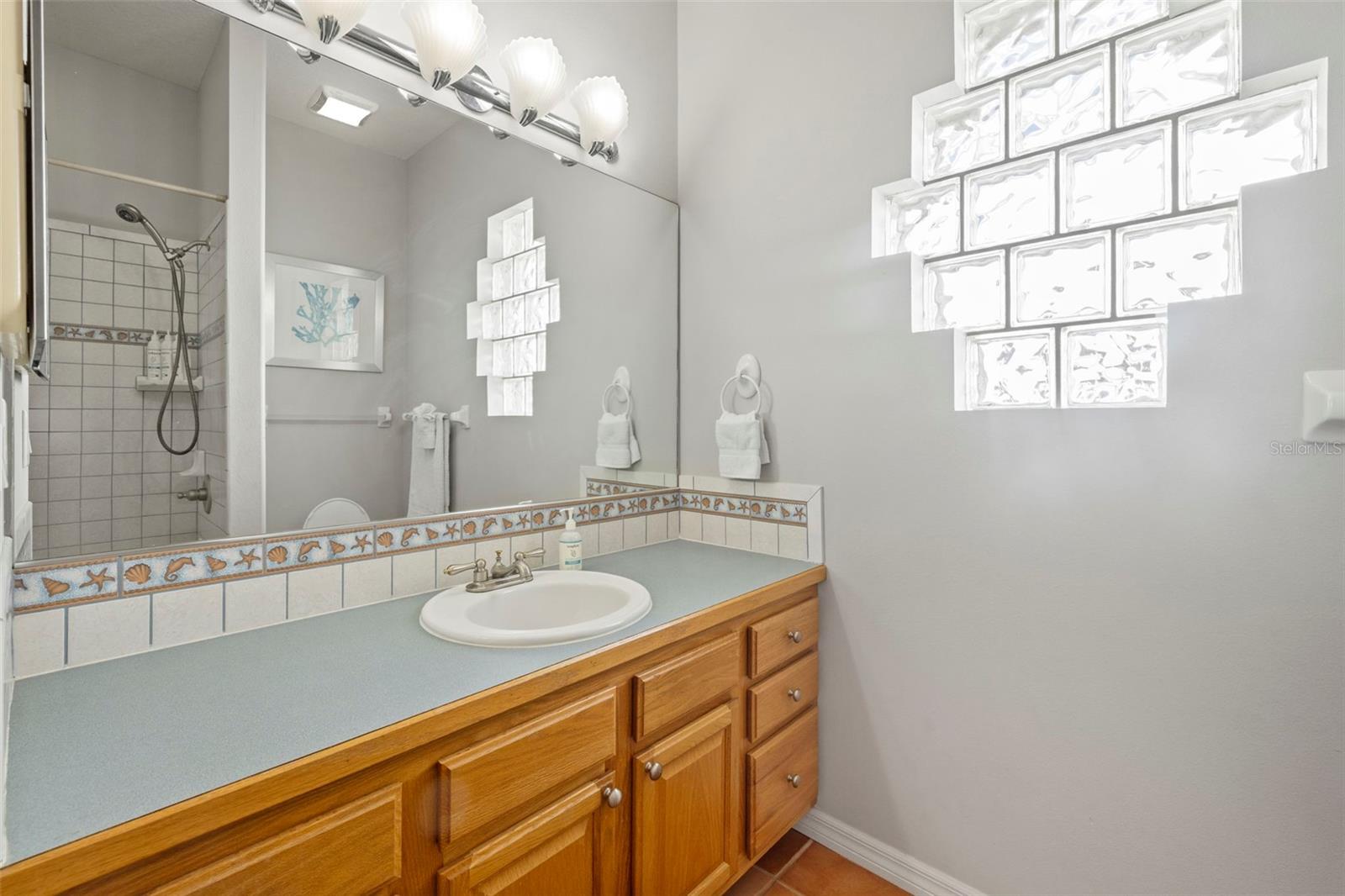 1111 KINGFISH PL