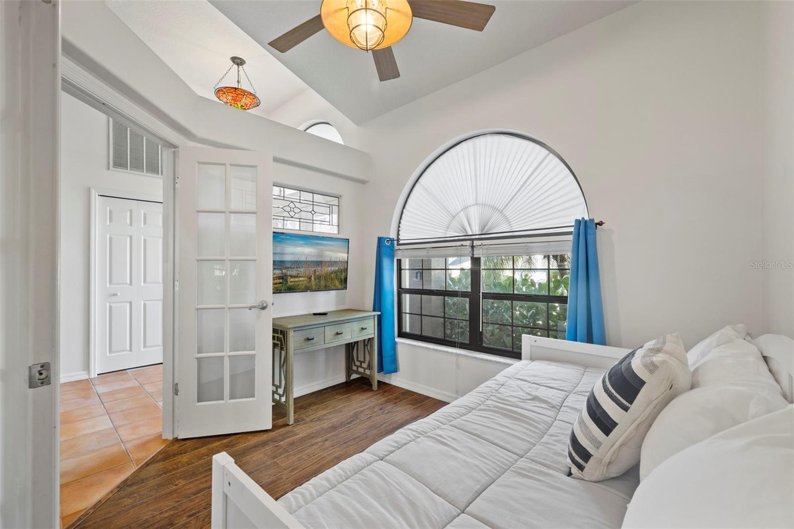 1111 KINGFISH PL