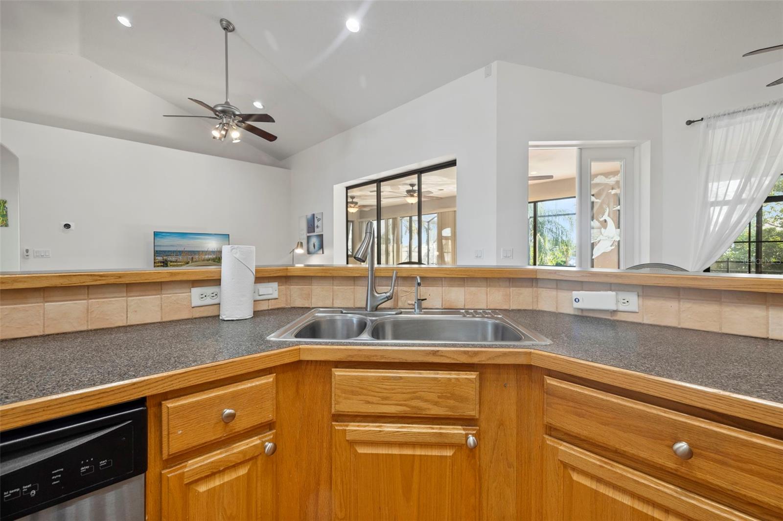 1111 KINGFISH PL