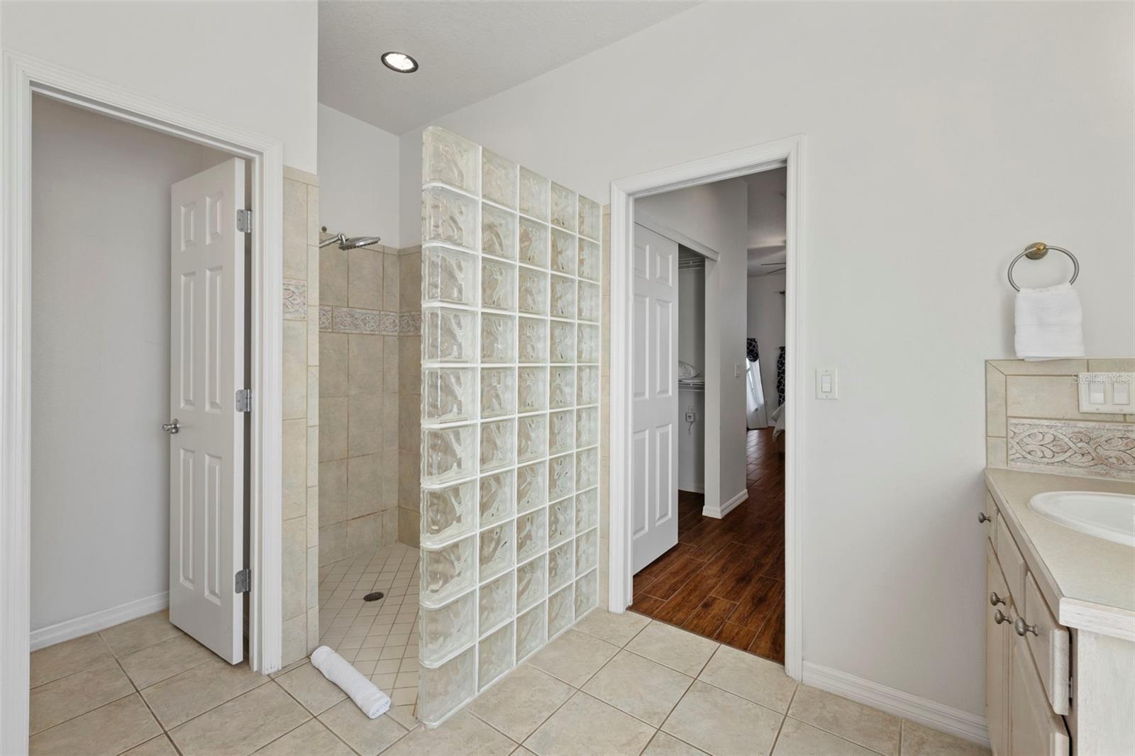 1111 KINGFISH PL