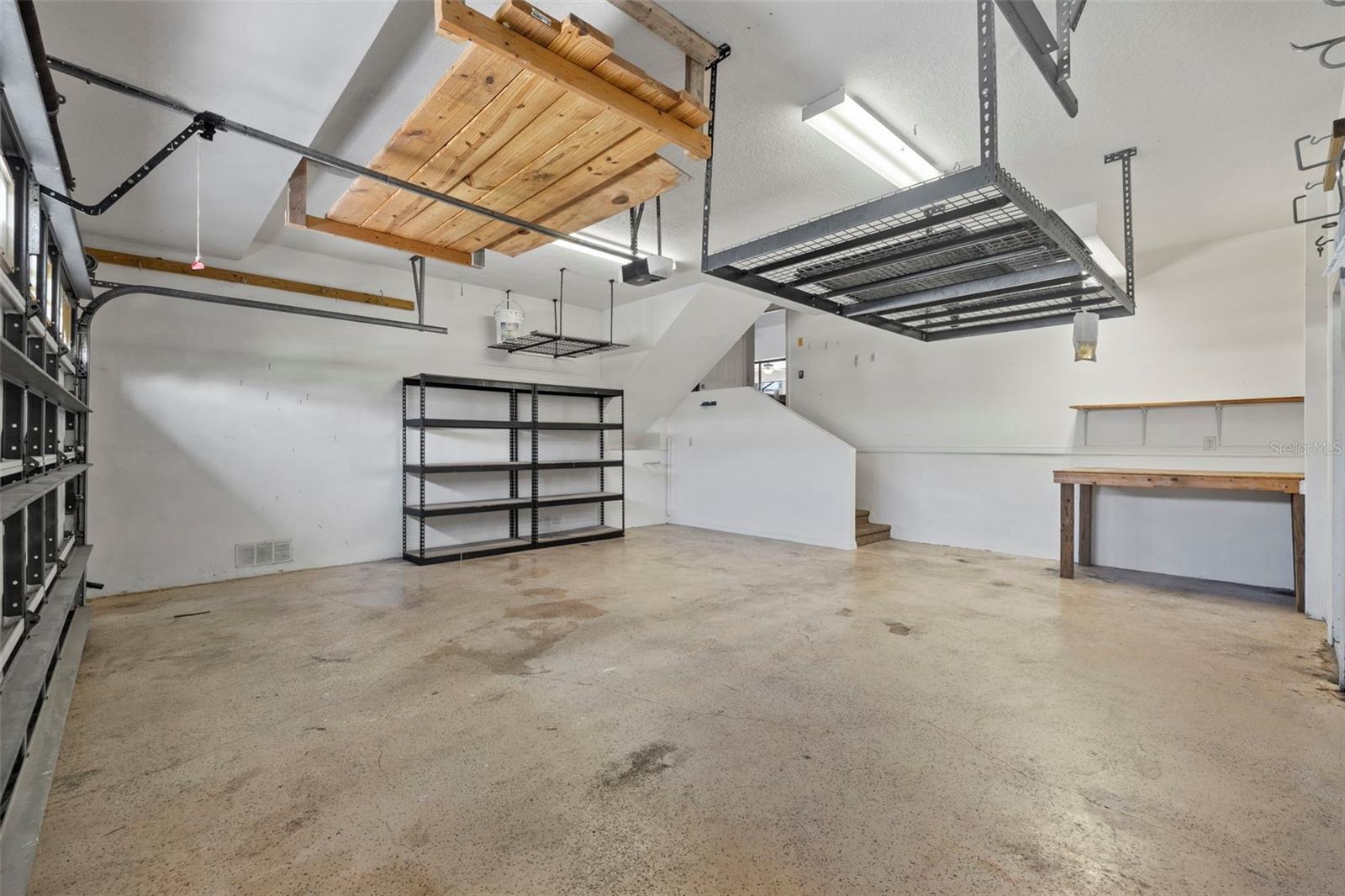 1111 KINGFISH PL