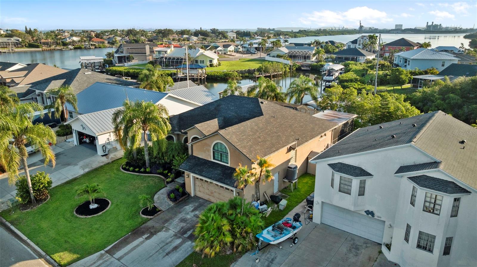 1111 KINGFISH PL