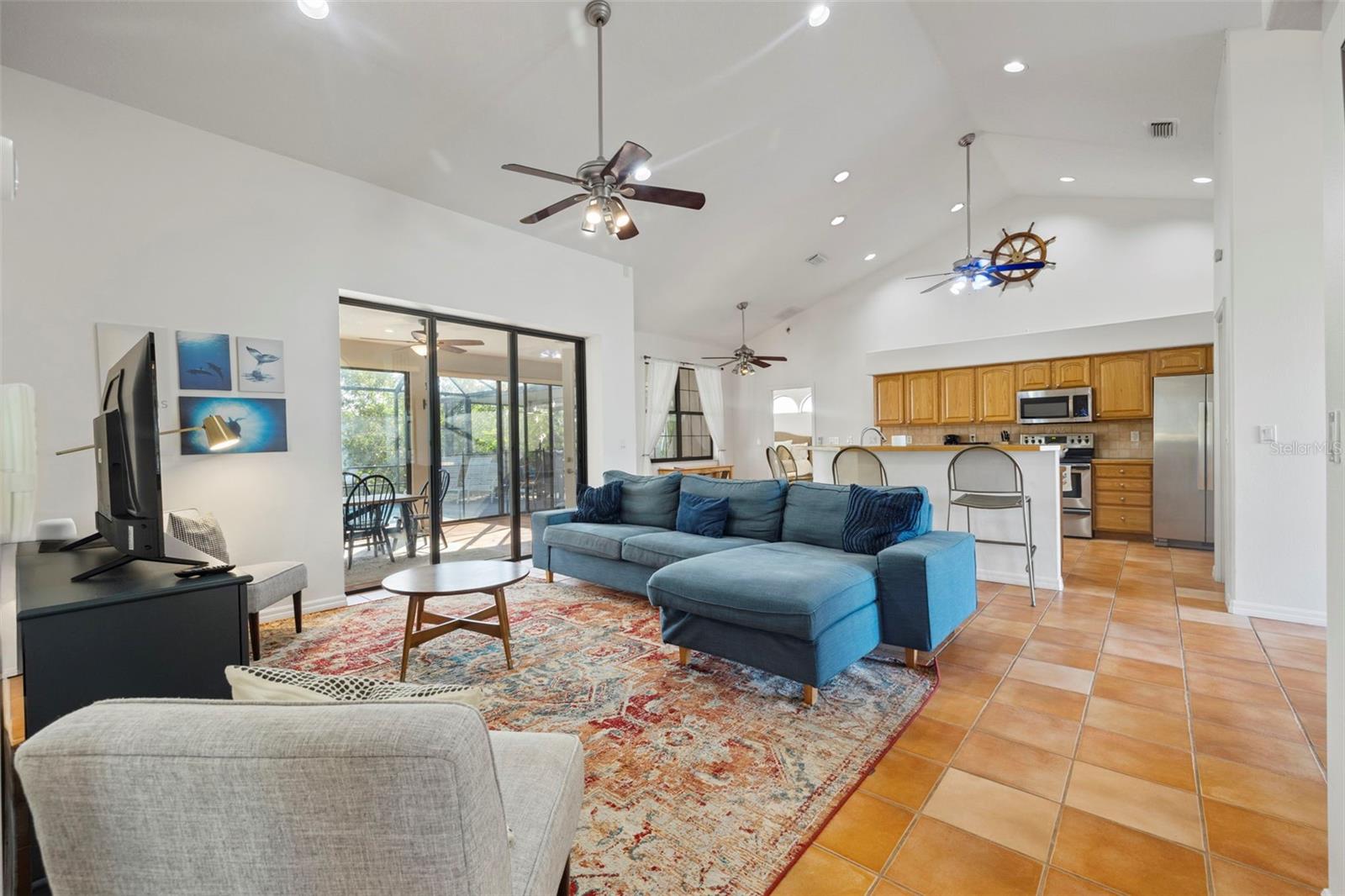 1111 KINGFISH PL