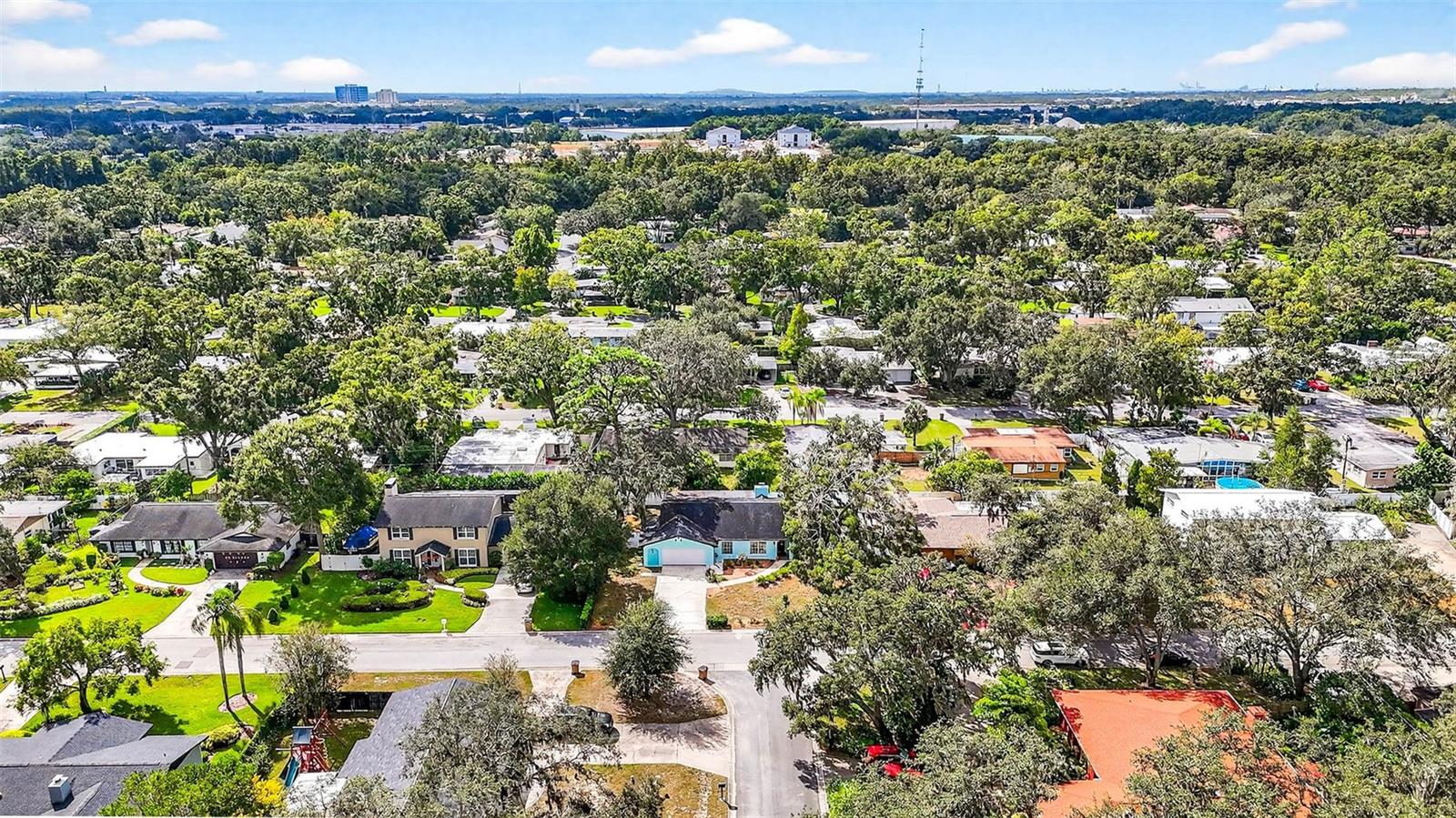 723 GRAND CIR
