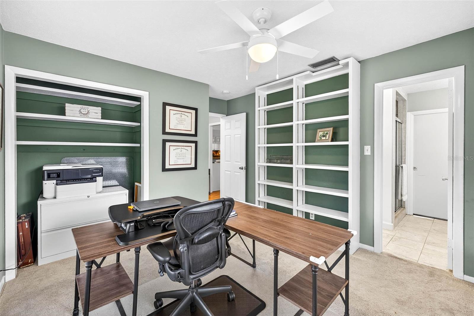 723 GRAND CIR