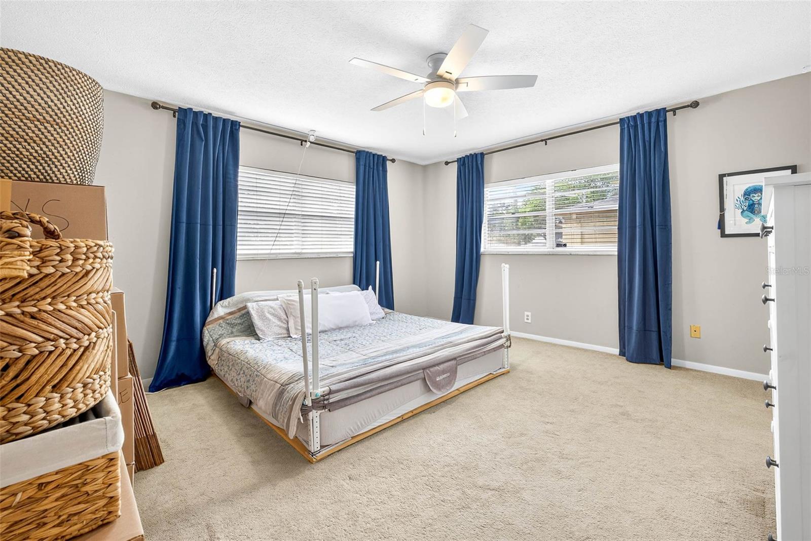 723 GRAND CIR