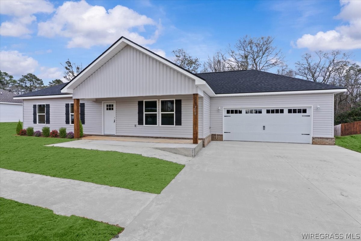 200 Neenan Drive