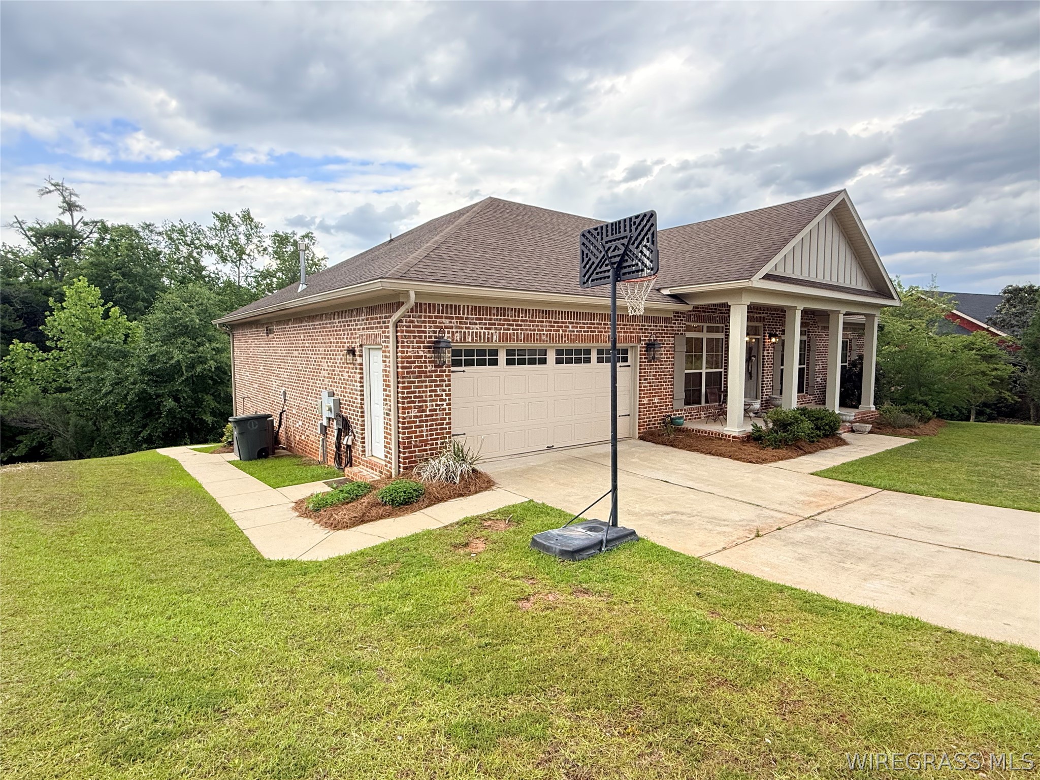 502 Riverwood Drive
