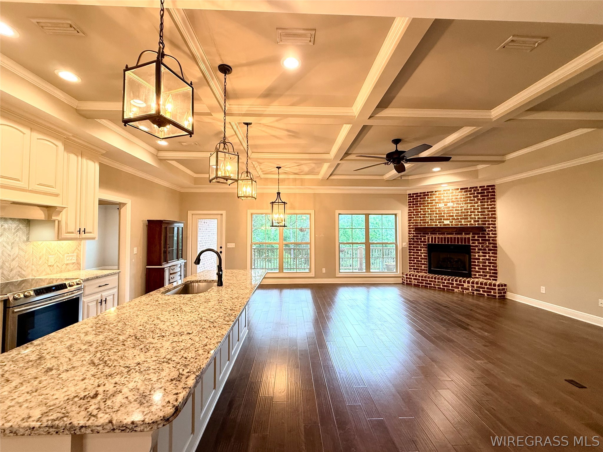502 Riverwood Drive
