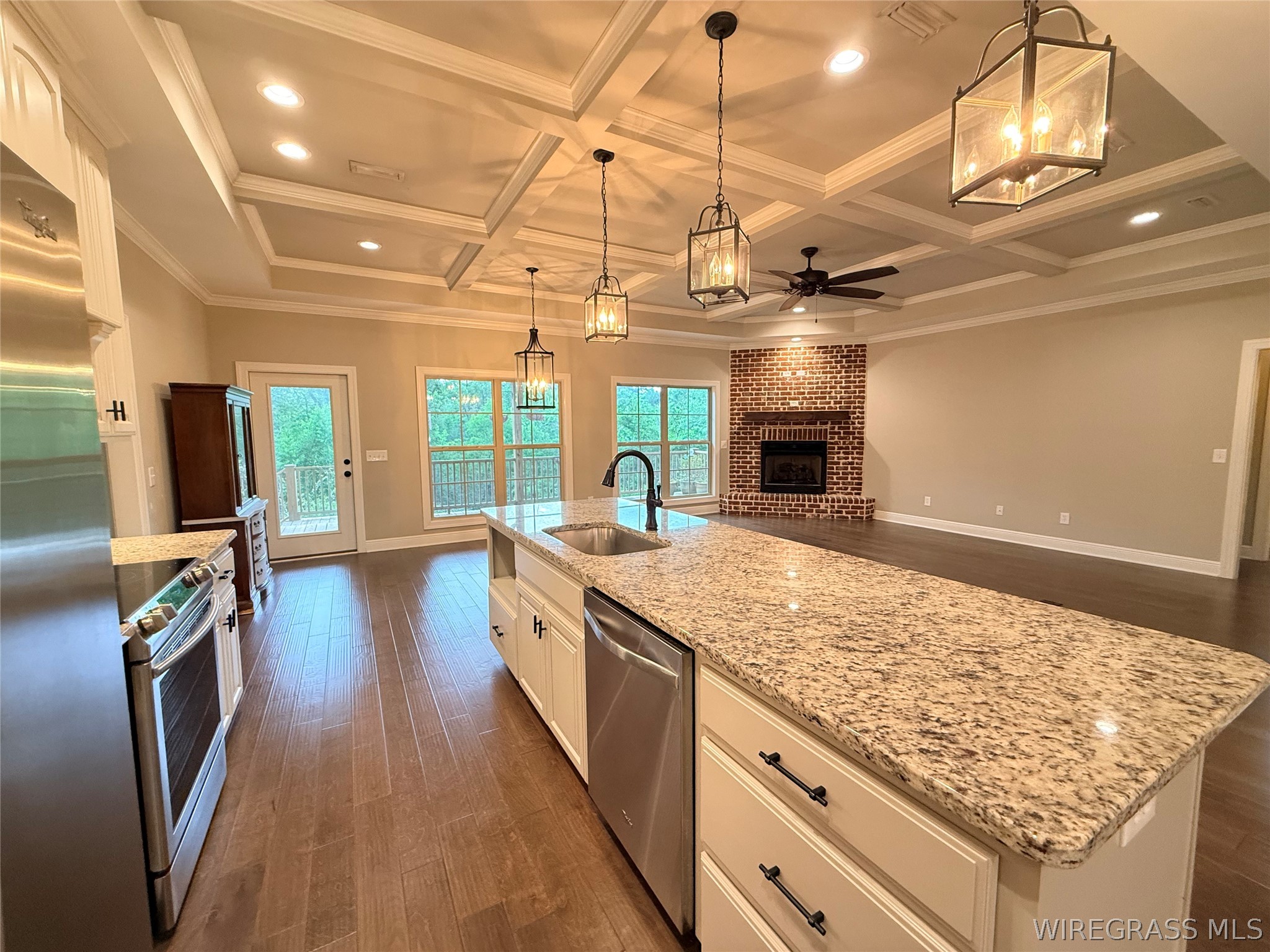 502 Riverwood Drive