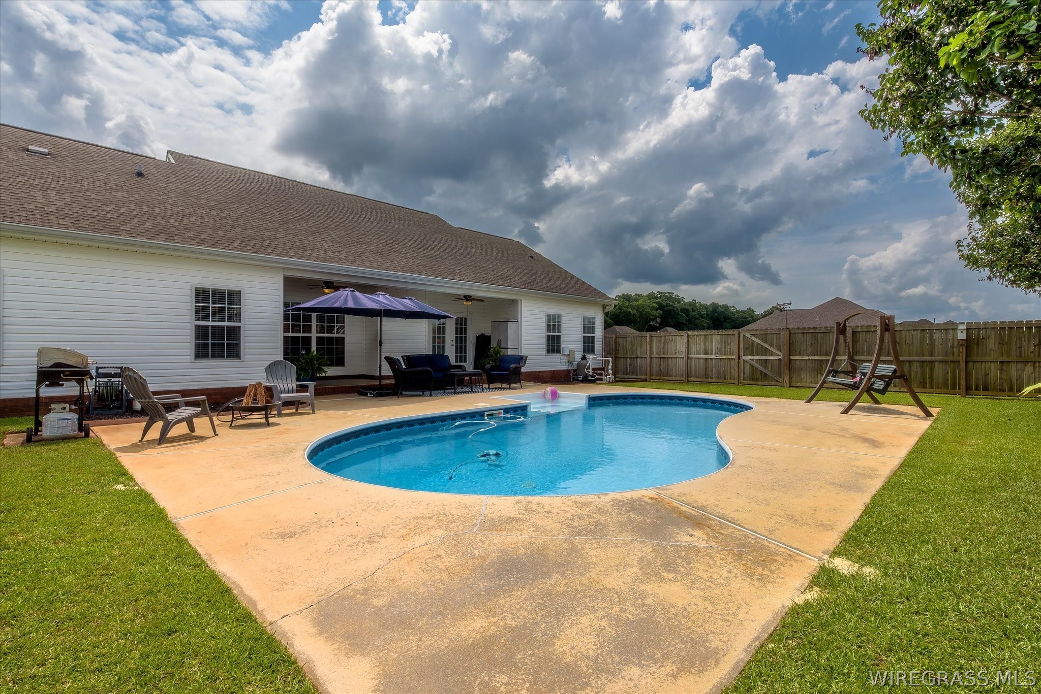 200 Fountain Crest Drive