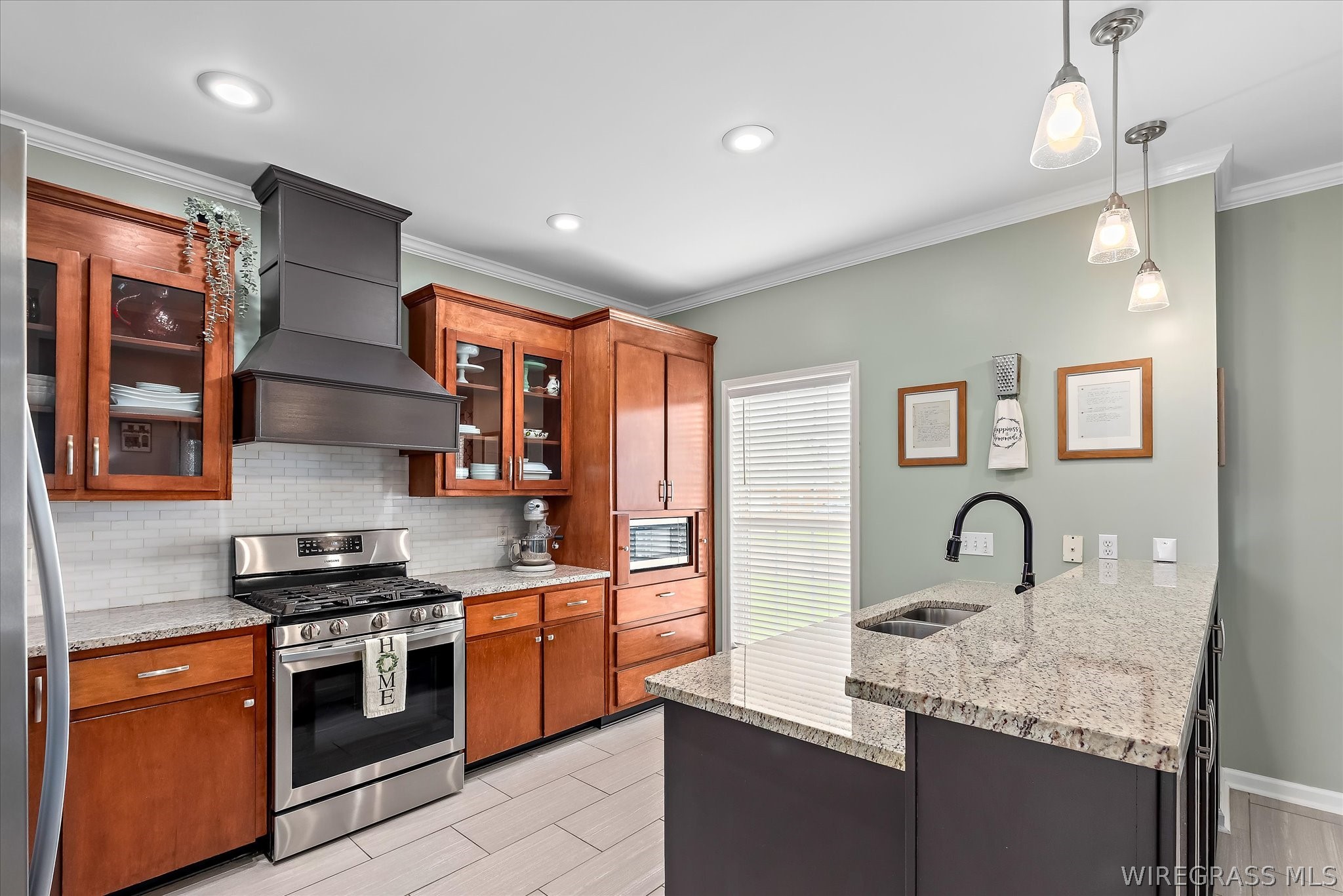 200 Fountain Crest Drive
