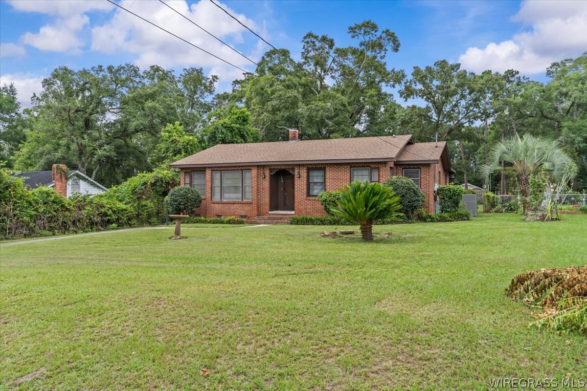 108 E Register Avenue