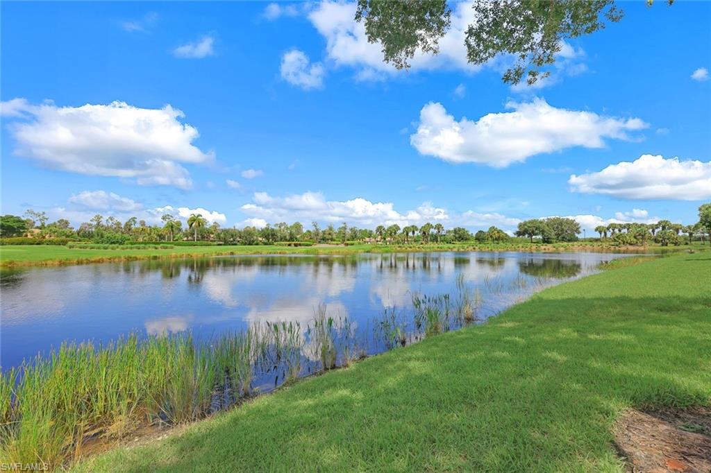 9525 Ironstone TER # 102, NAPLES Unit: 102