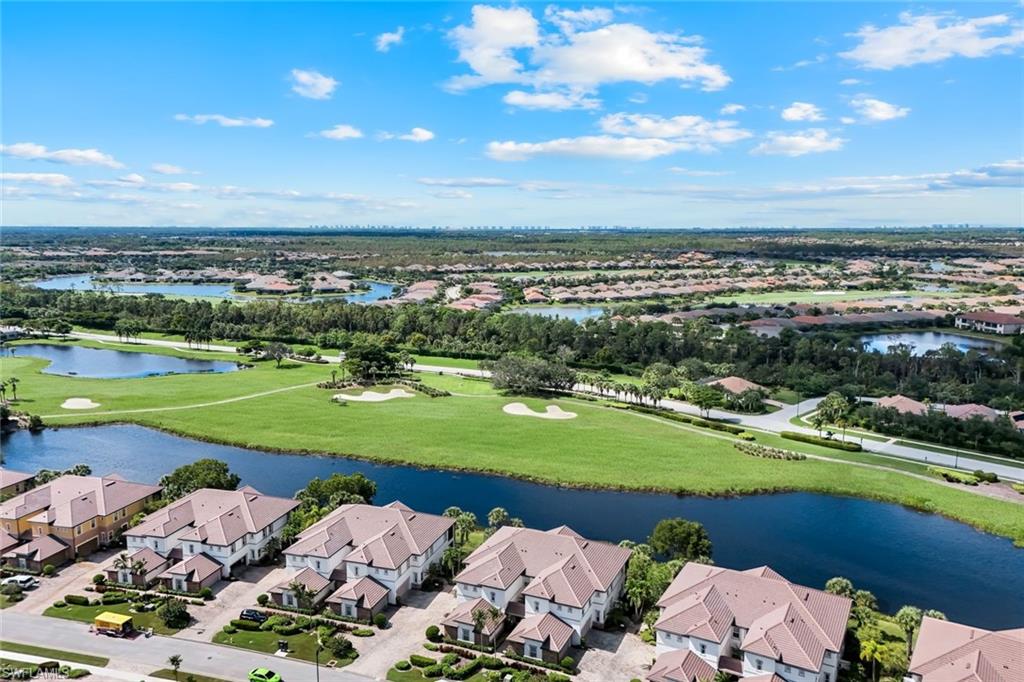 9525 Ironstone TER # 102, NAPLES Unit: 102